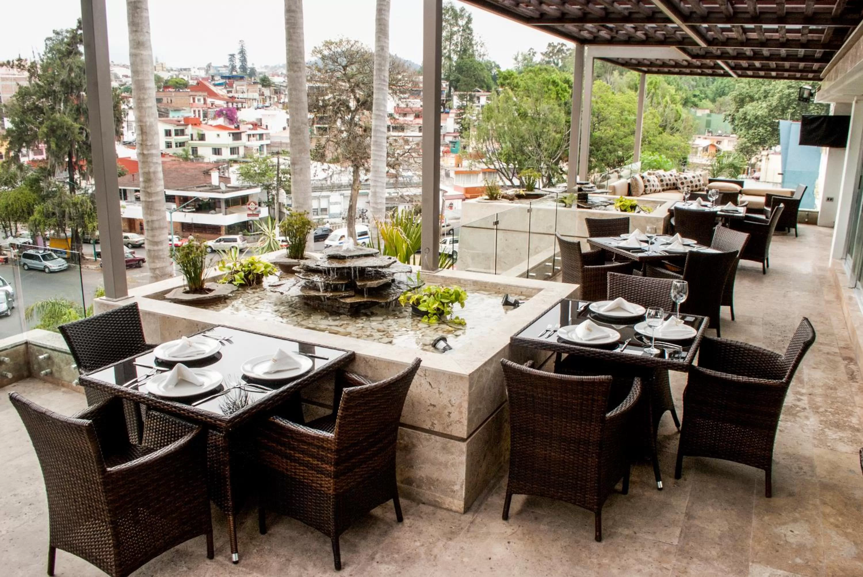 Restaurant/places to eat in Colombe Hotel Boutique