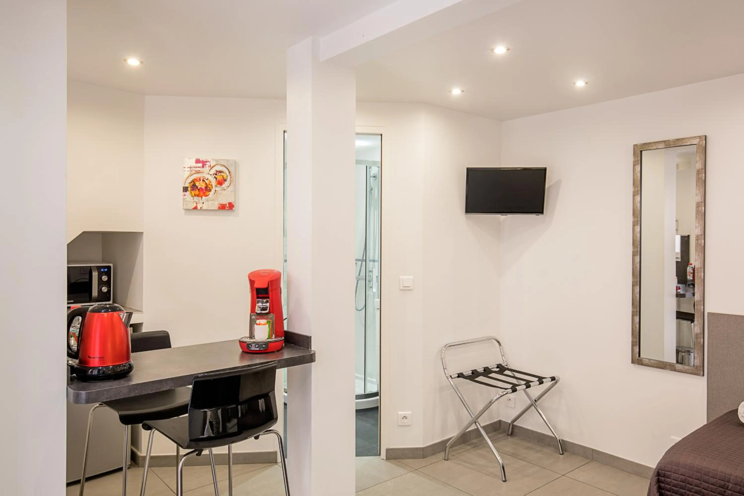 Kitchen or kitchenette in Hotel De L'Horloge