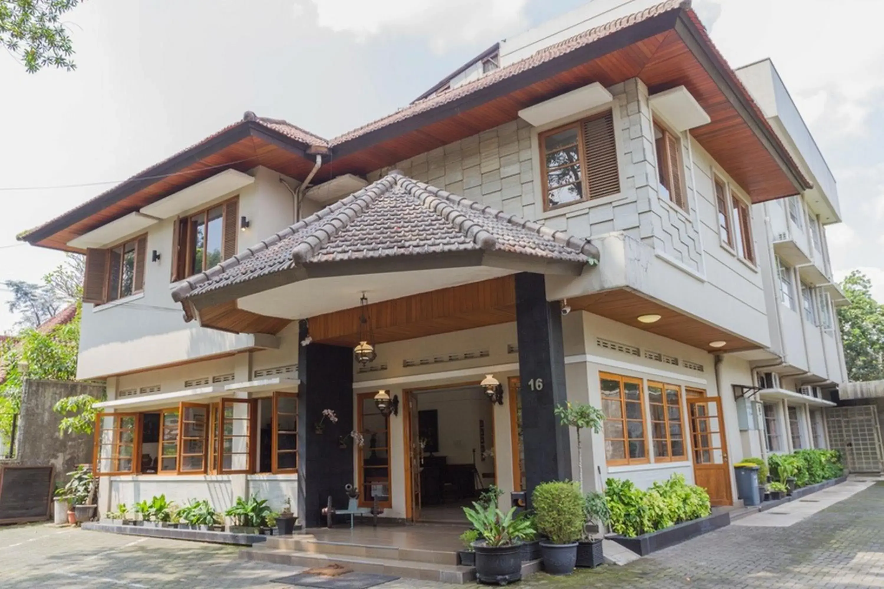 Property Building in RedDoorz near Institut Teknologi Bandung 2