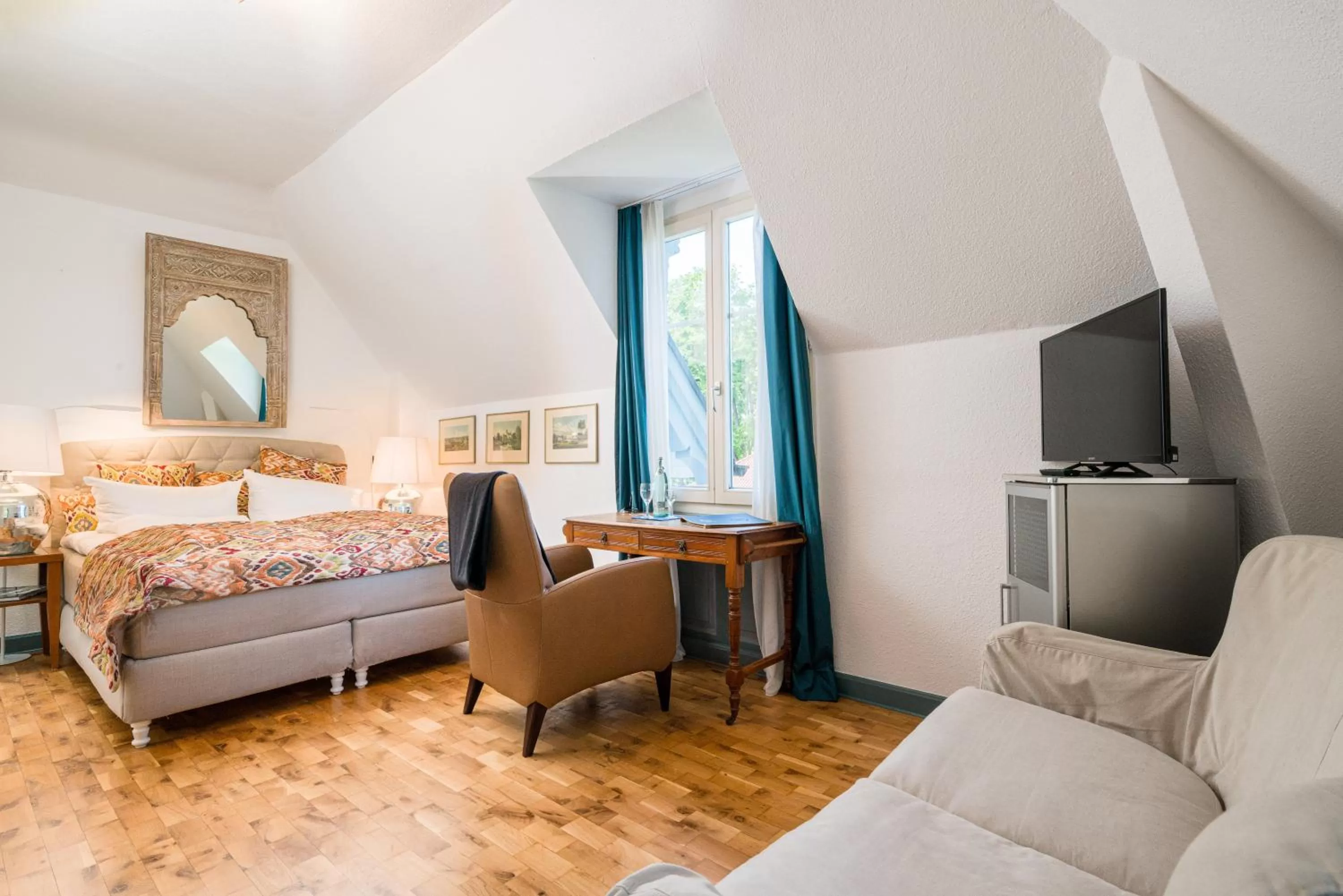 Photo of the whole room, Bed in Hotel Barleben am See