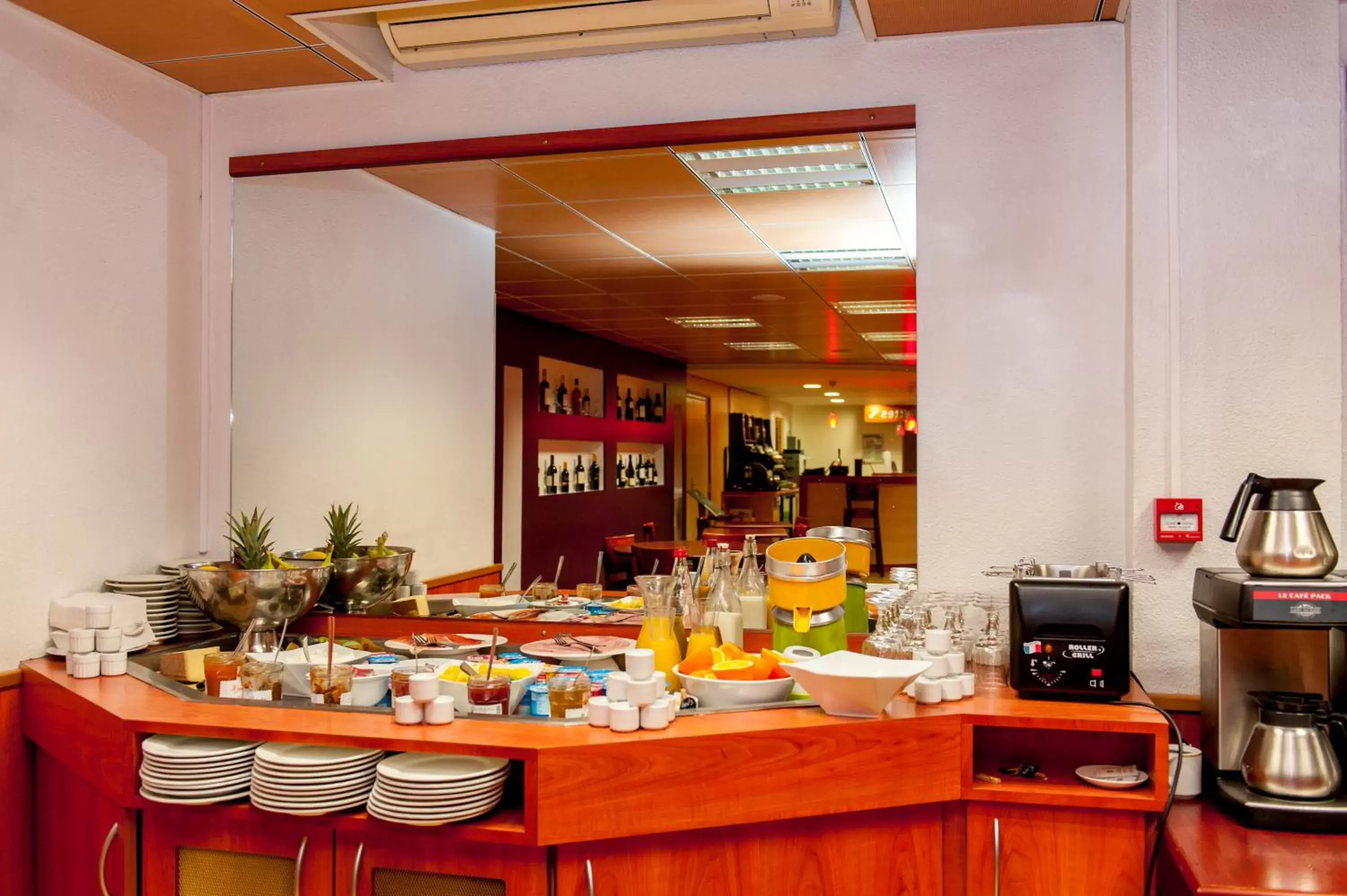 Restaurant/Places to Eat in Brit Hotel Agen - L'Aquitaine