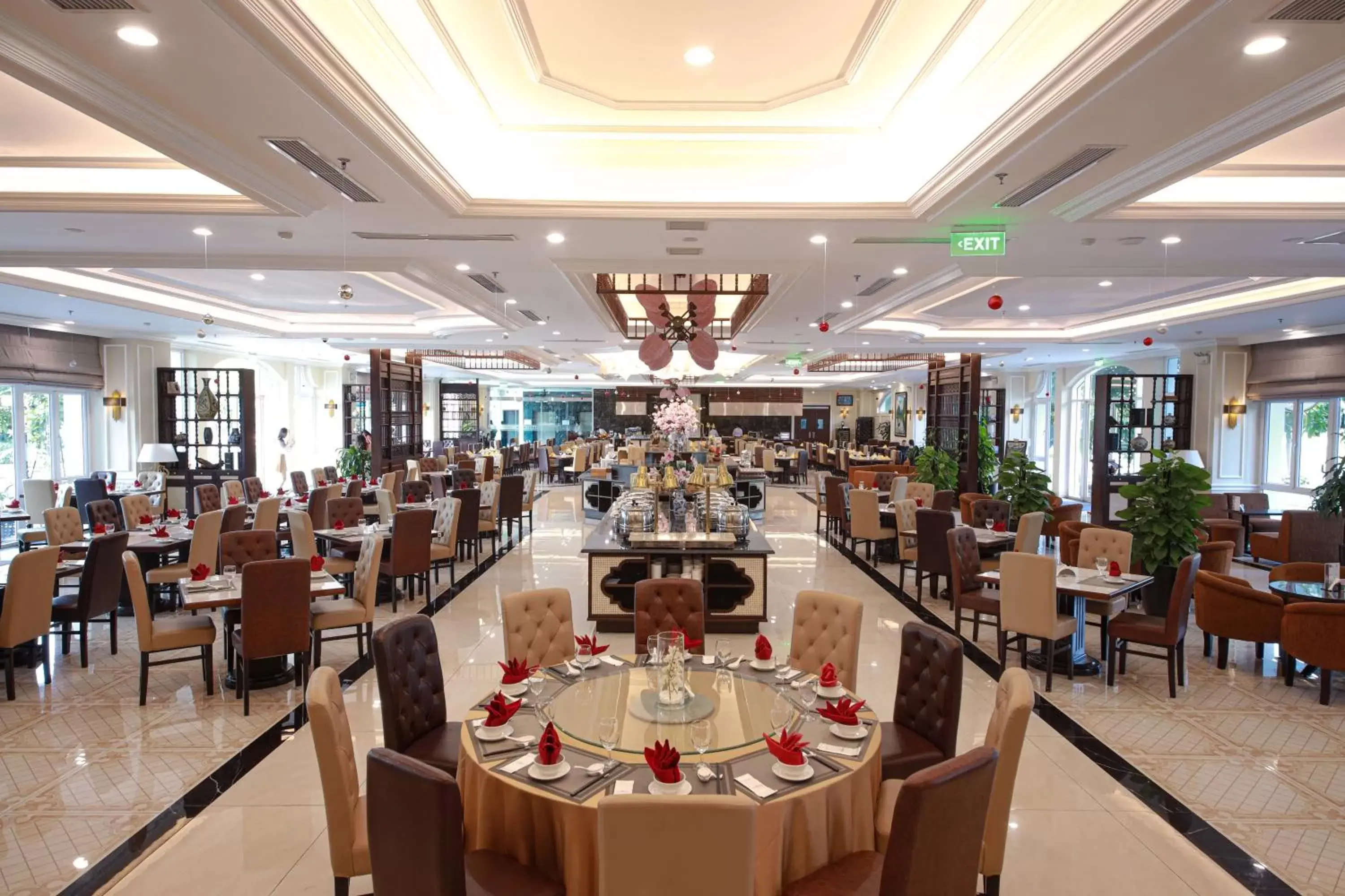 Restaurant/places to eat in Ninh Binh Legend Hotel Restaurant/places to eat in Ninh Binh Legend Hotel