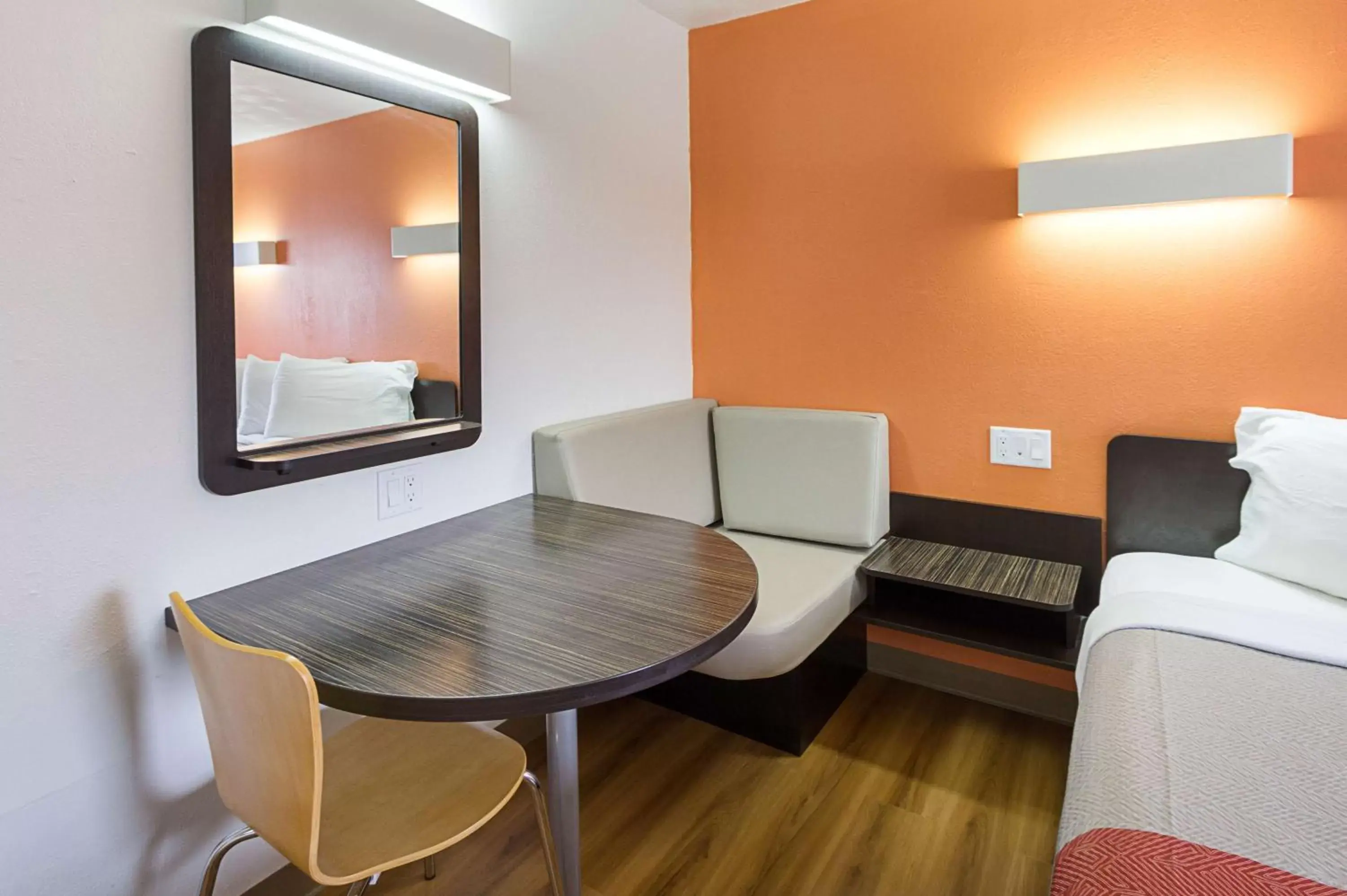 Photo of the whole room, Bed in Motel 6-Sidney, OH Photo of the whole room, Bed in Motel 6-Sidney, OH