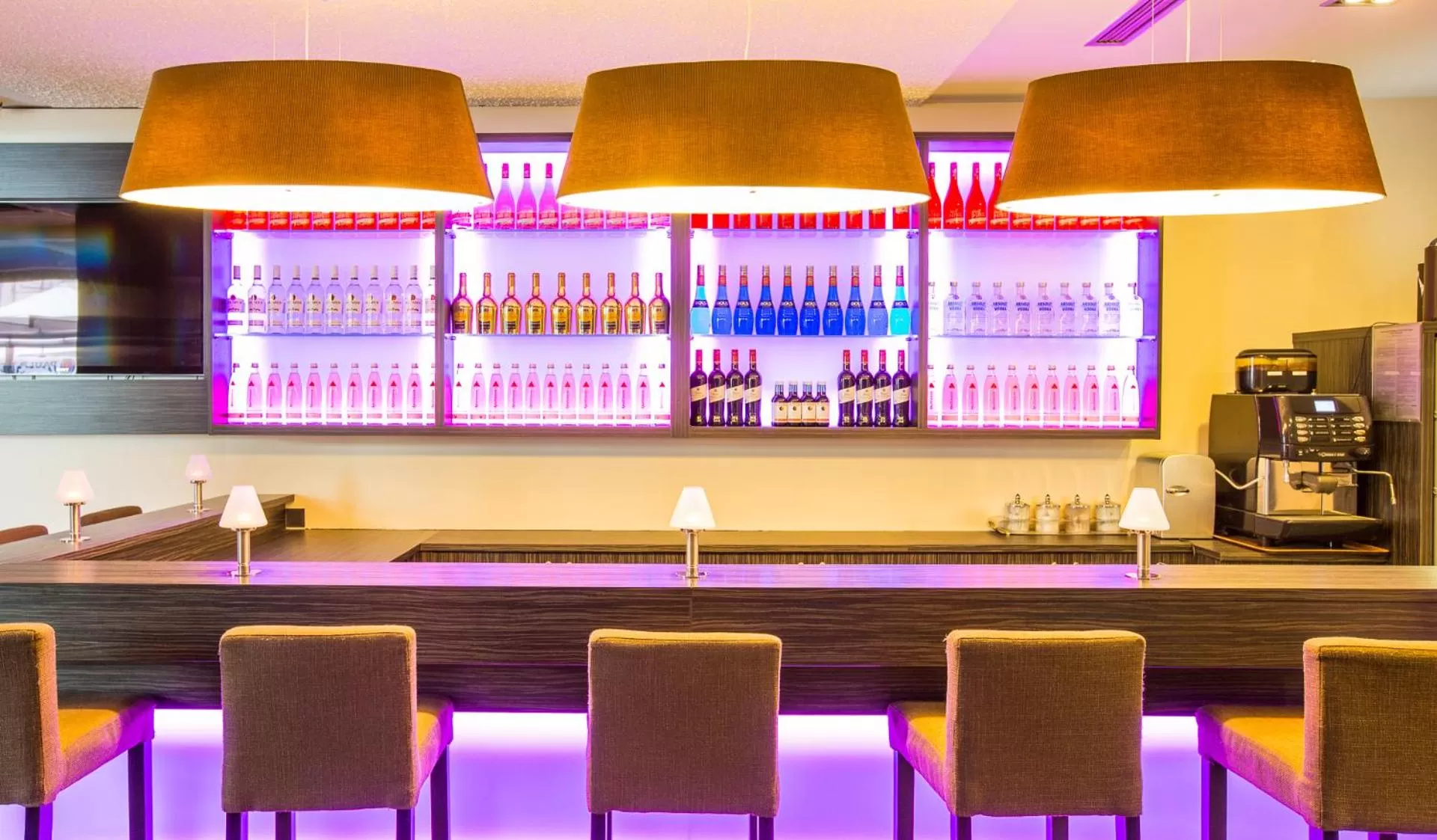 Lounge or bar in Munich Deluxe Hotel