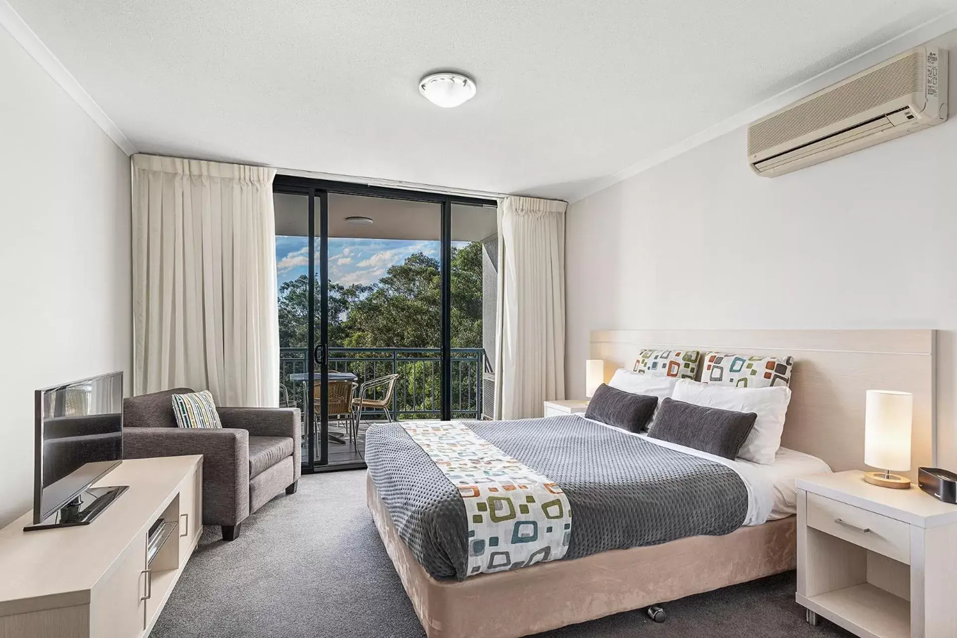 Bedroom in Landmark Resort