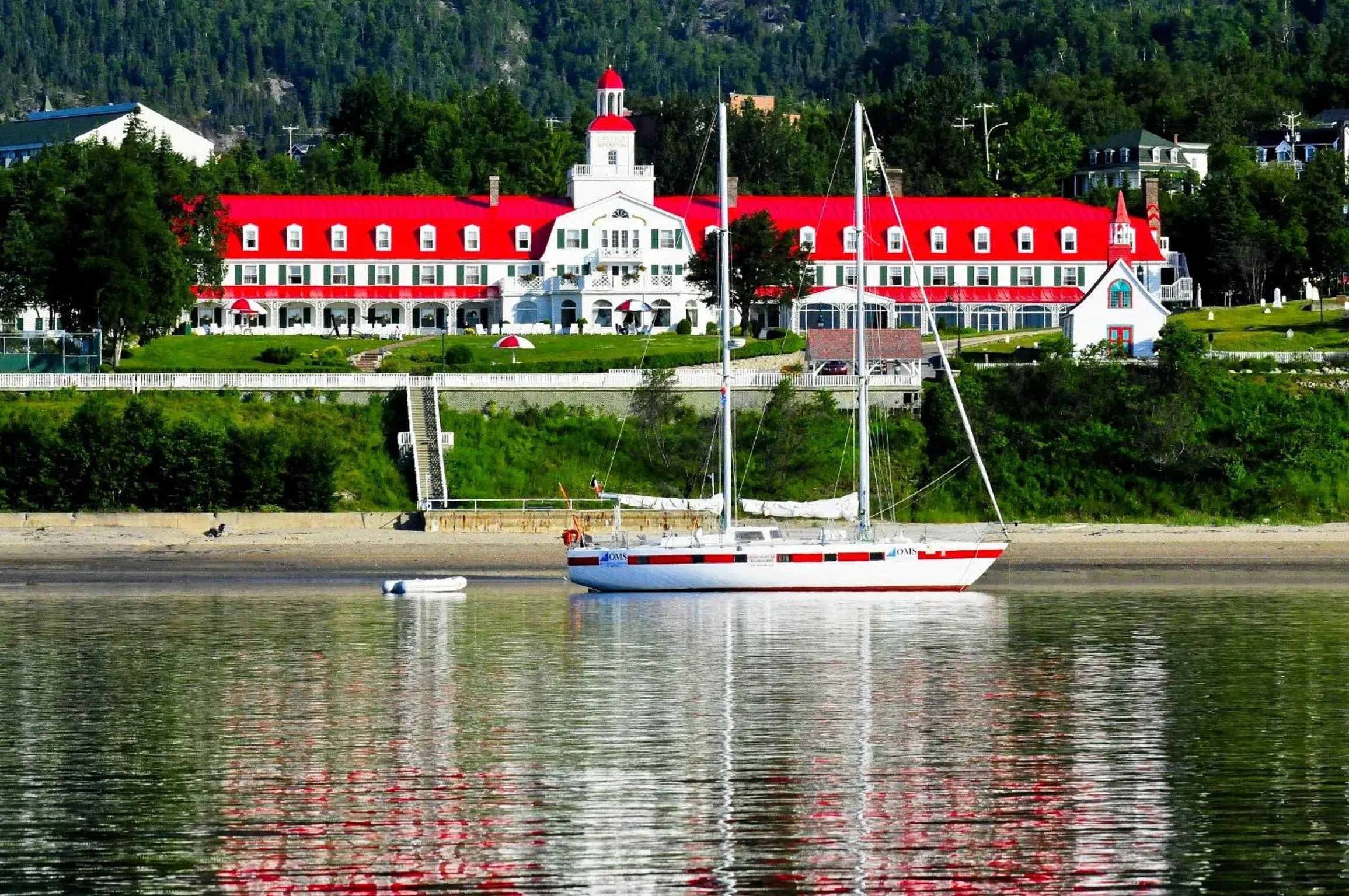 Property Building in Hotel Tadoussac