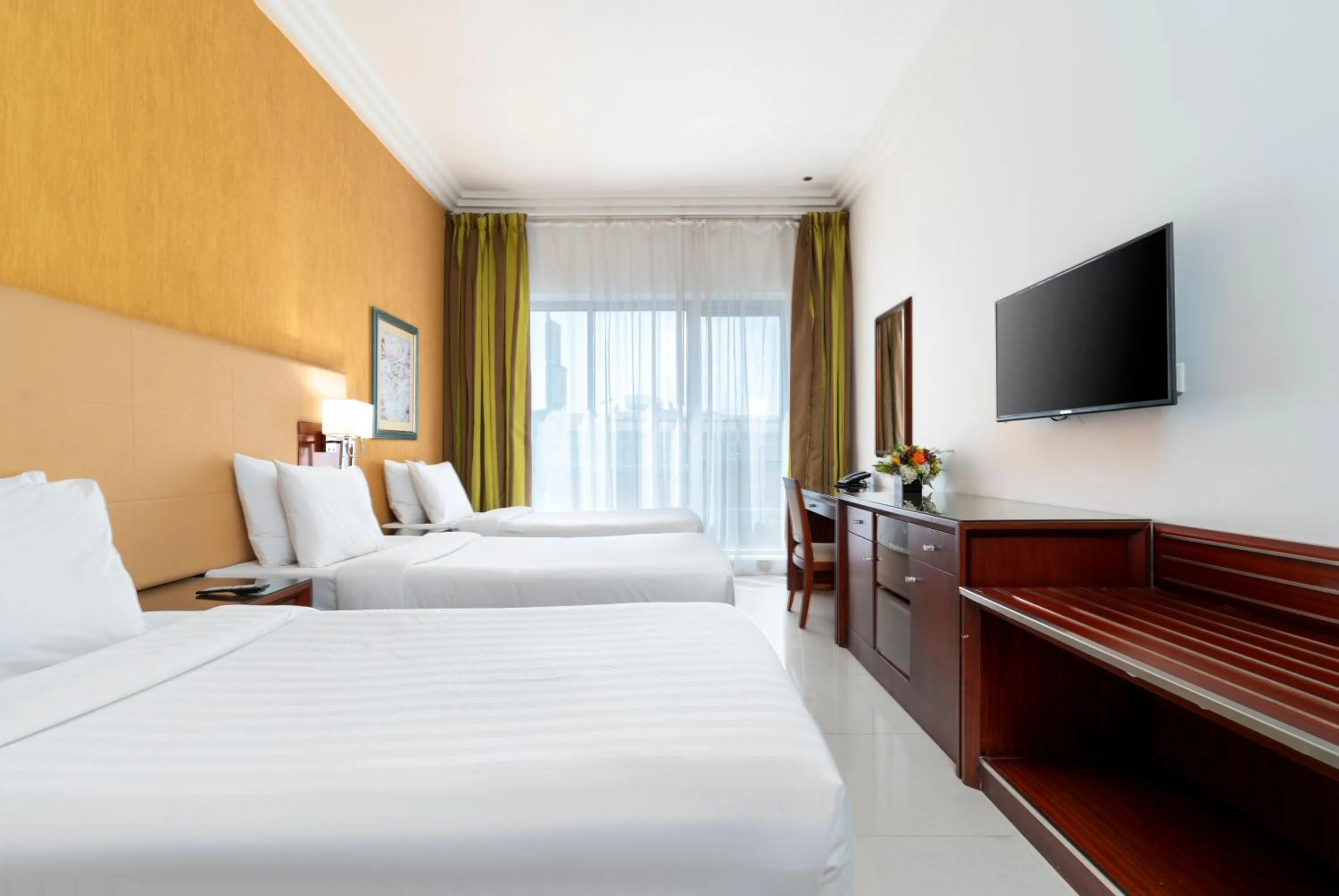Bed in Star Metro Deira Hotel Apartments