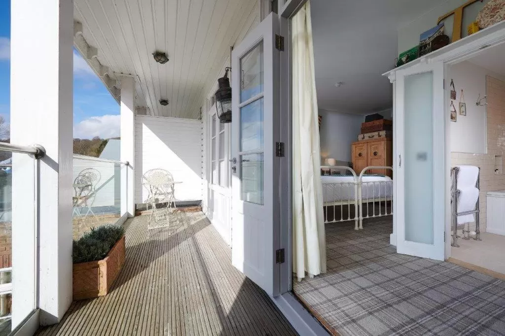 Superior Double or Twin Room with Balcony in The Boathouse