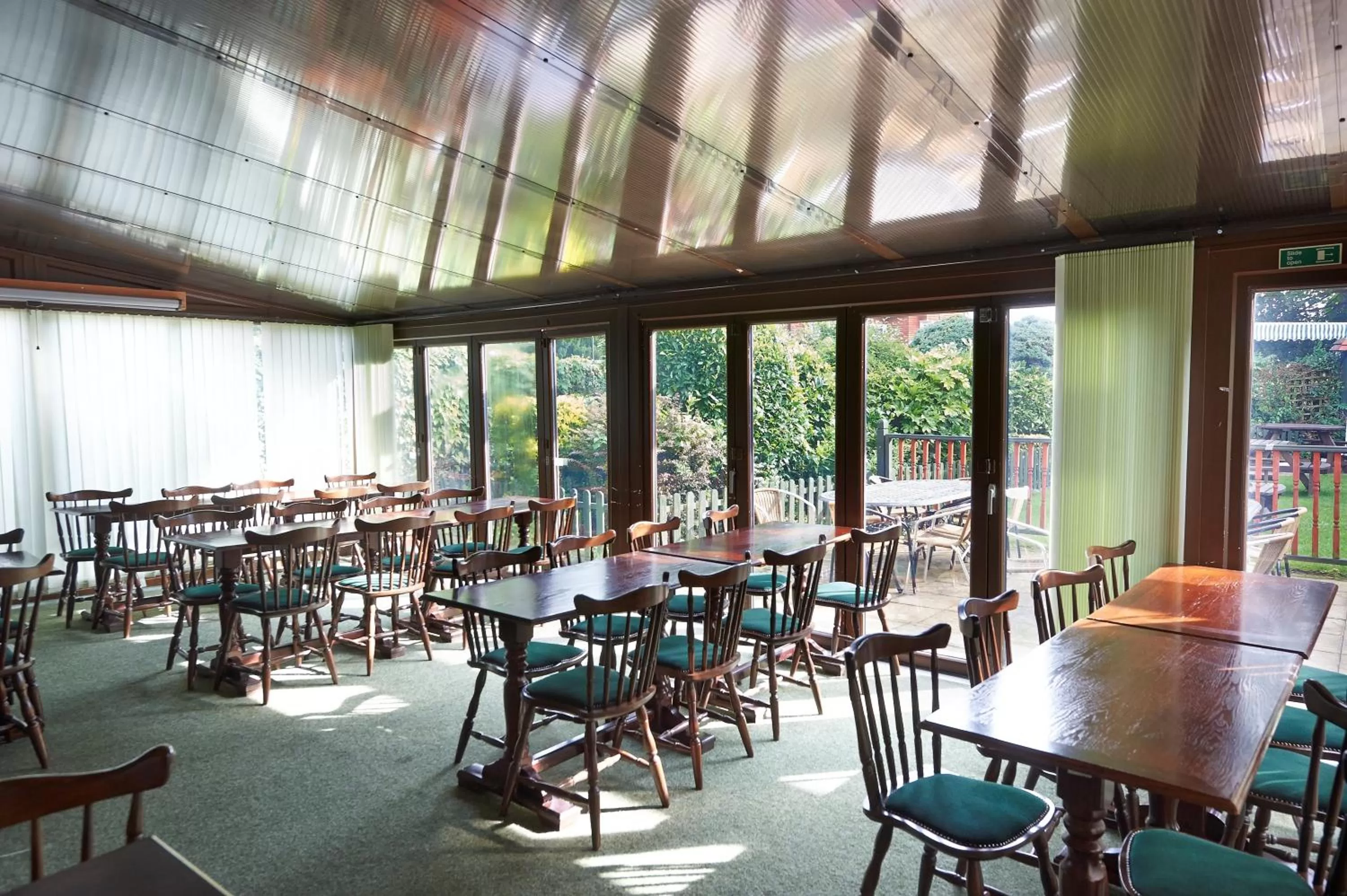 Lounge or bar in Camden Arms Hotel