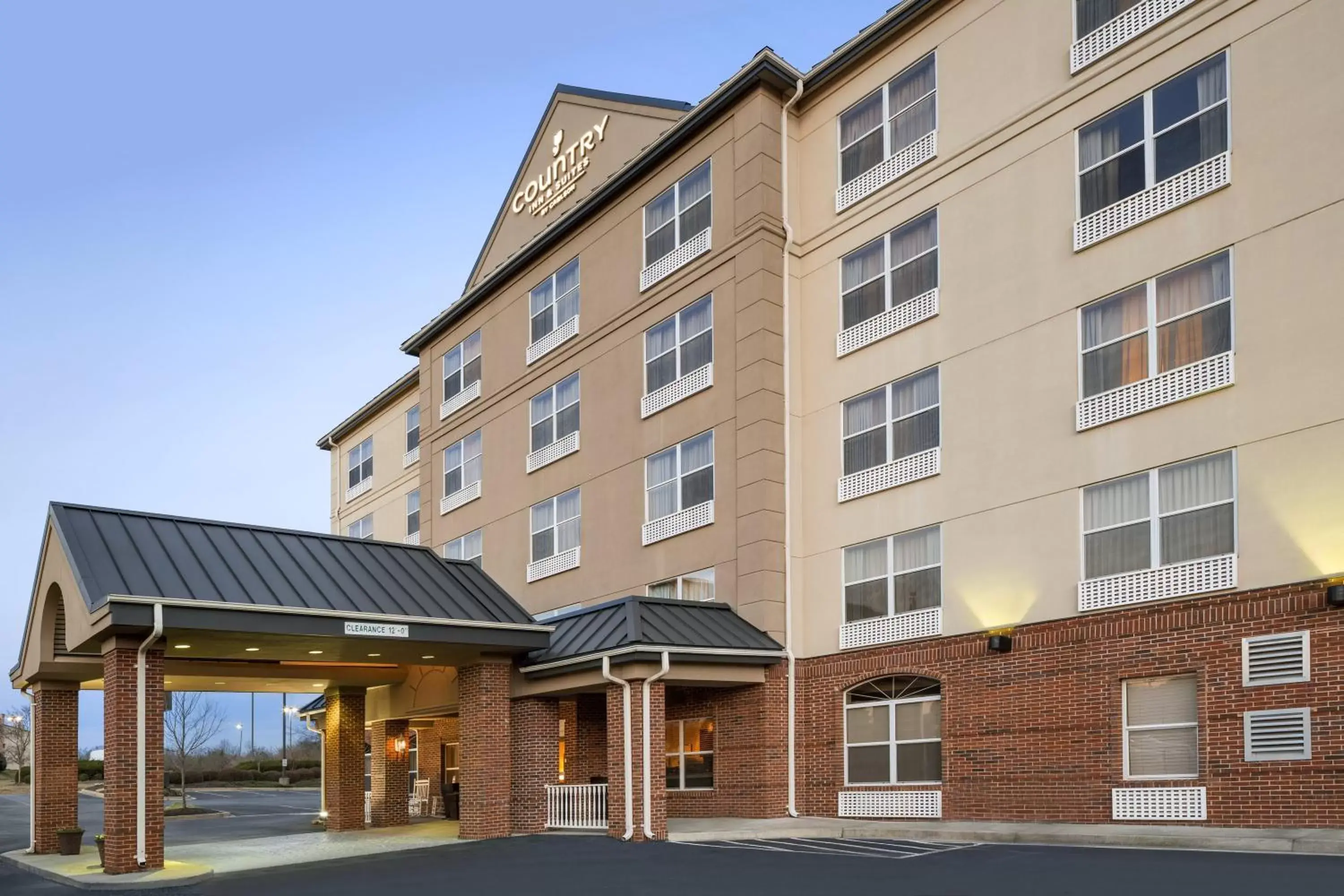 Facade/entrance, Property Building in Country Inn & Suites by Radisson, Anderson, SC