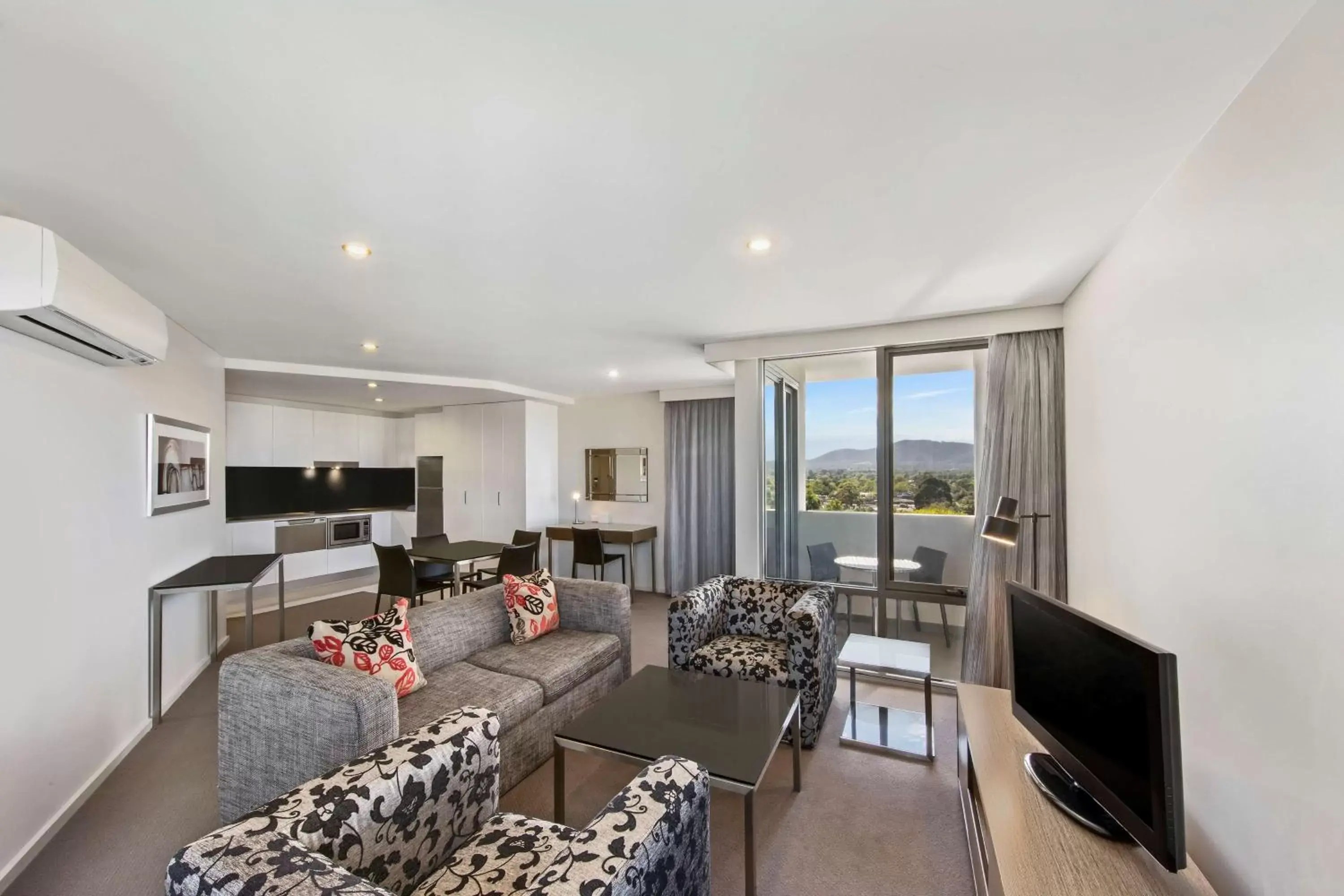 Bedroom, Seating Area in Adina Serviced Apartments Canberra Dickson