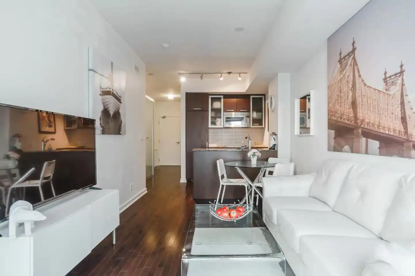 Kitchen/Kitchenette in The Fairview