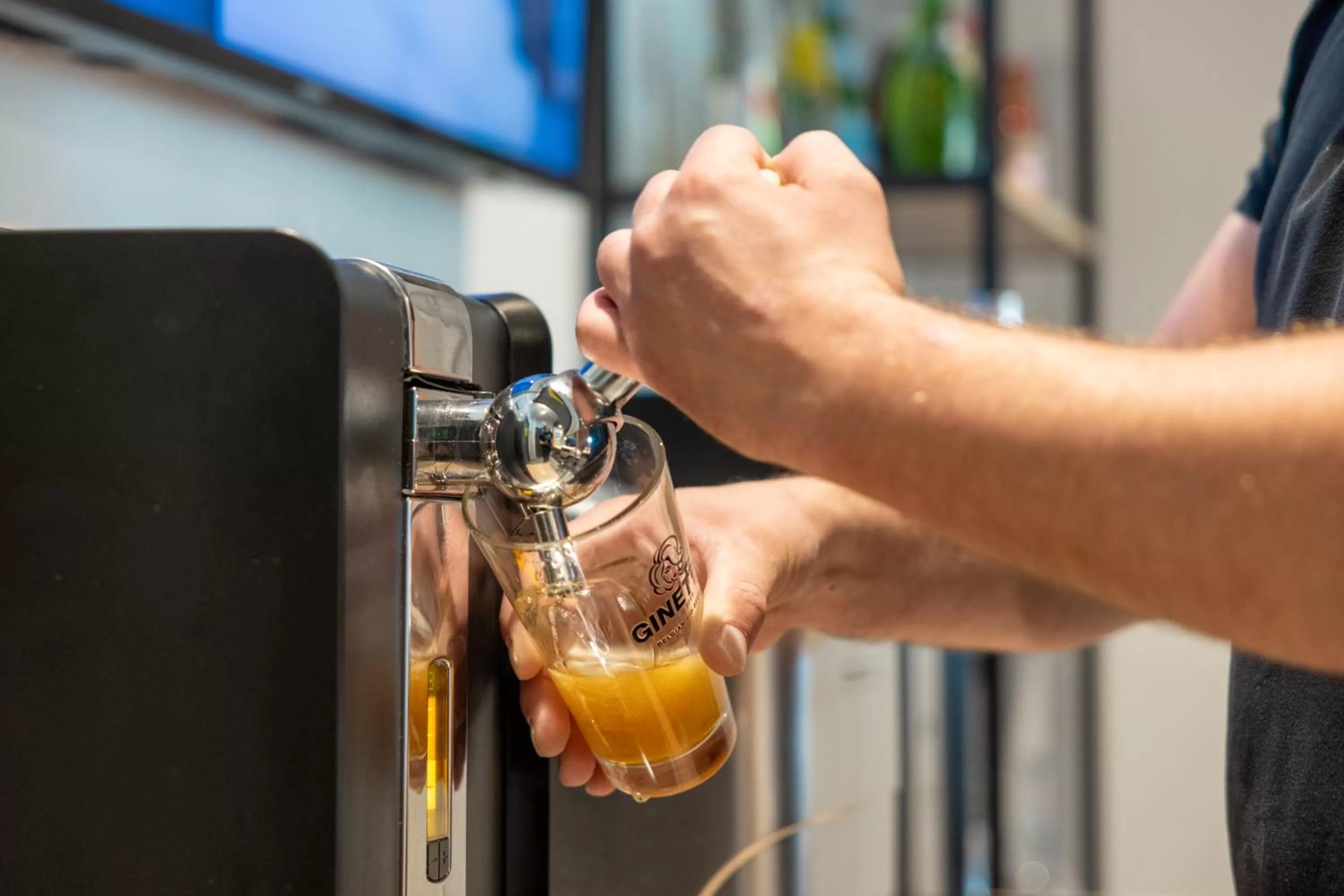 Lounge or bar in B&B HOTEL Troyes Magasins d'usine