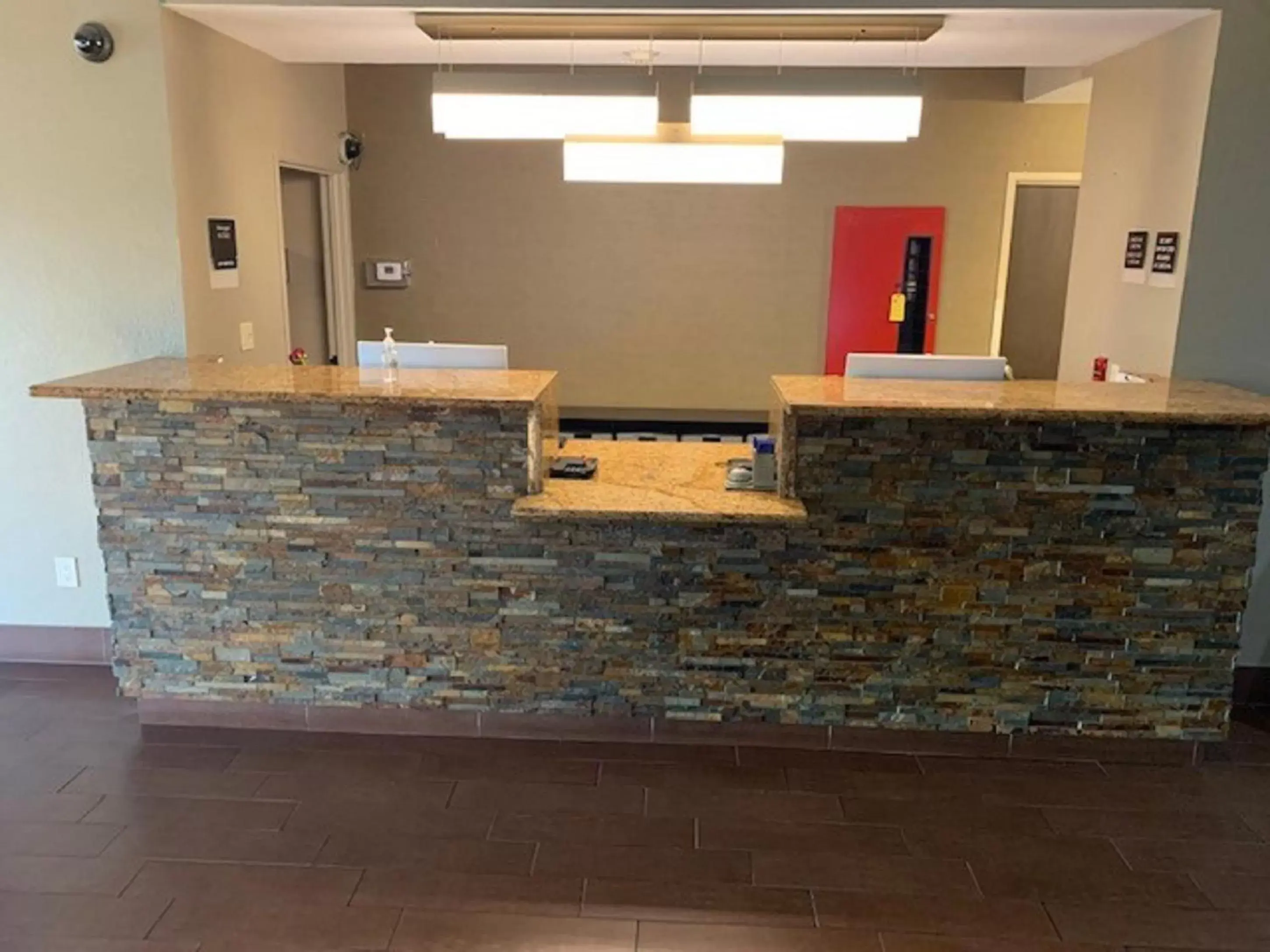 Lobby or reception, Bathroom in Surestay Plus Hotel by Best Western Superstition Springs
