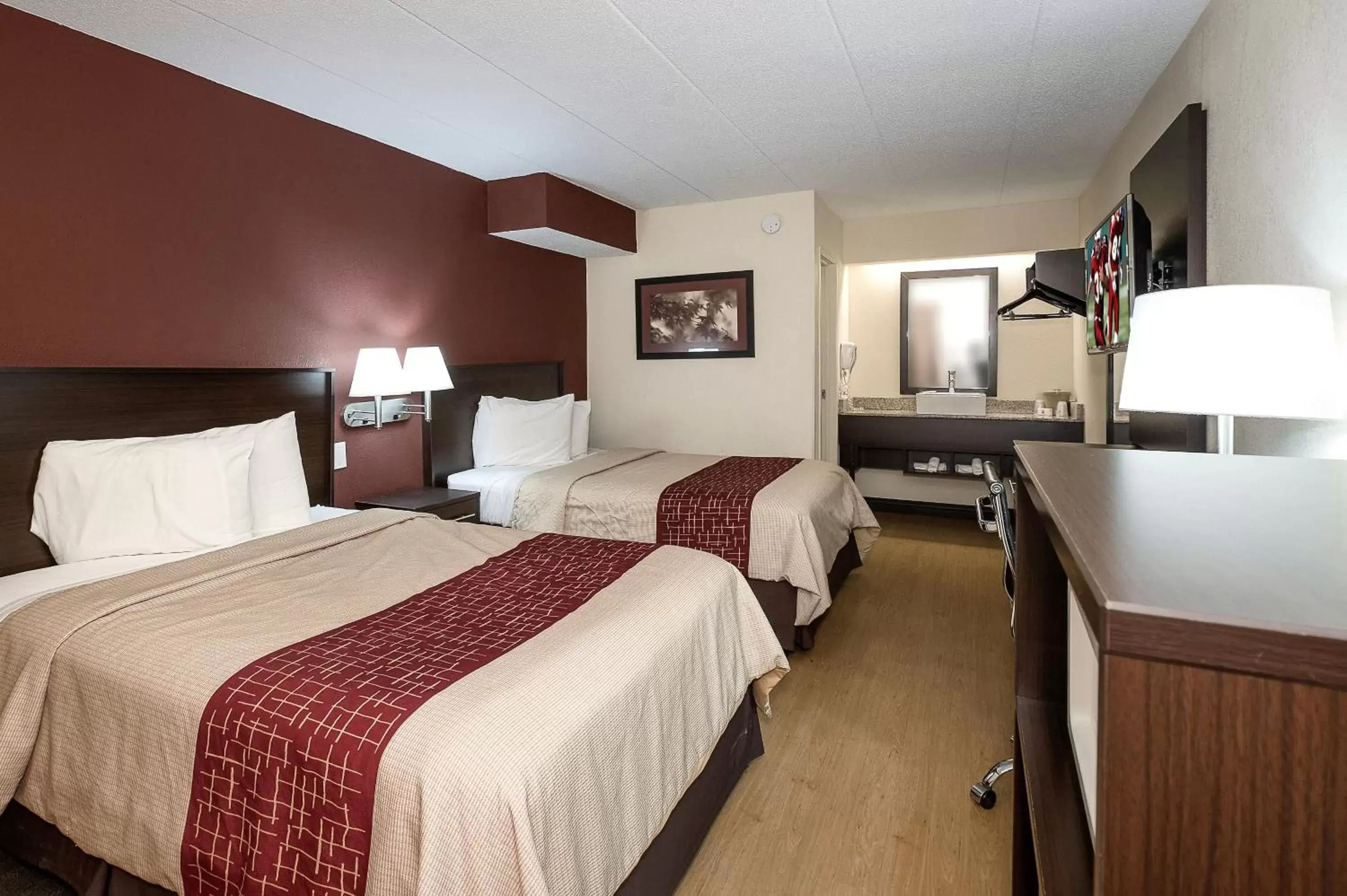 Photo of the whole room in Red Roof Inn Toledo - Maumee