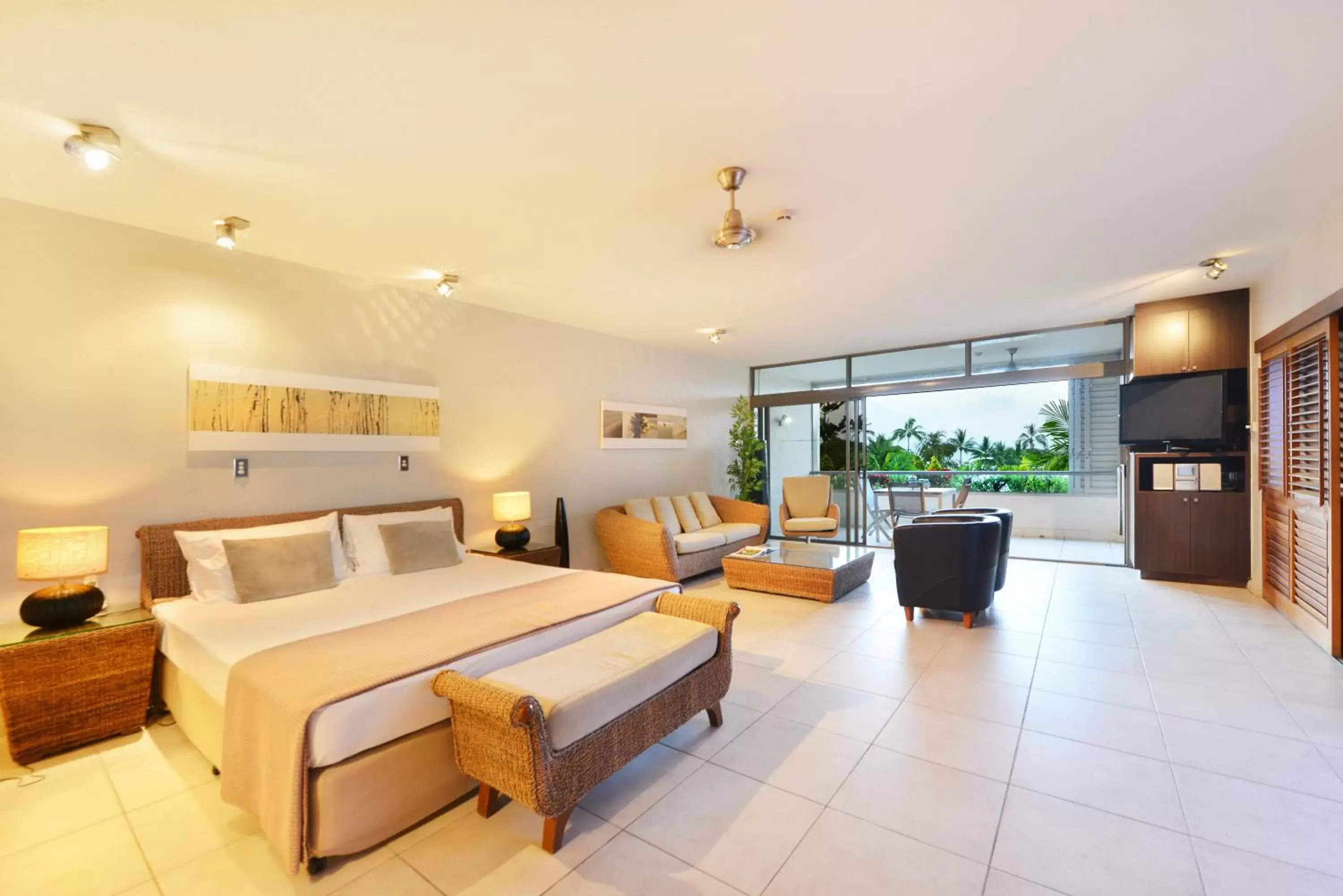 Bedroom in Club Tropical Resort with Onsite Reception & Check In