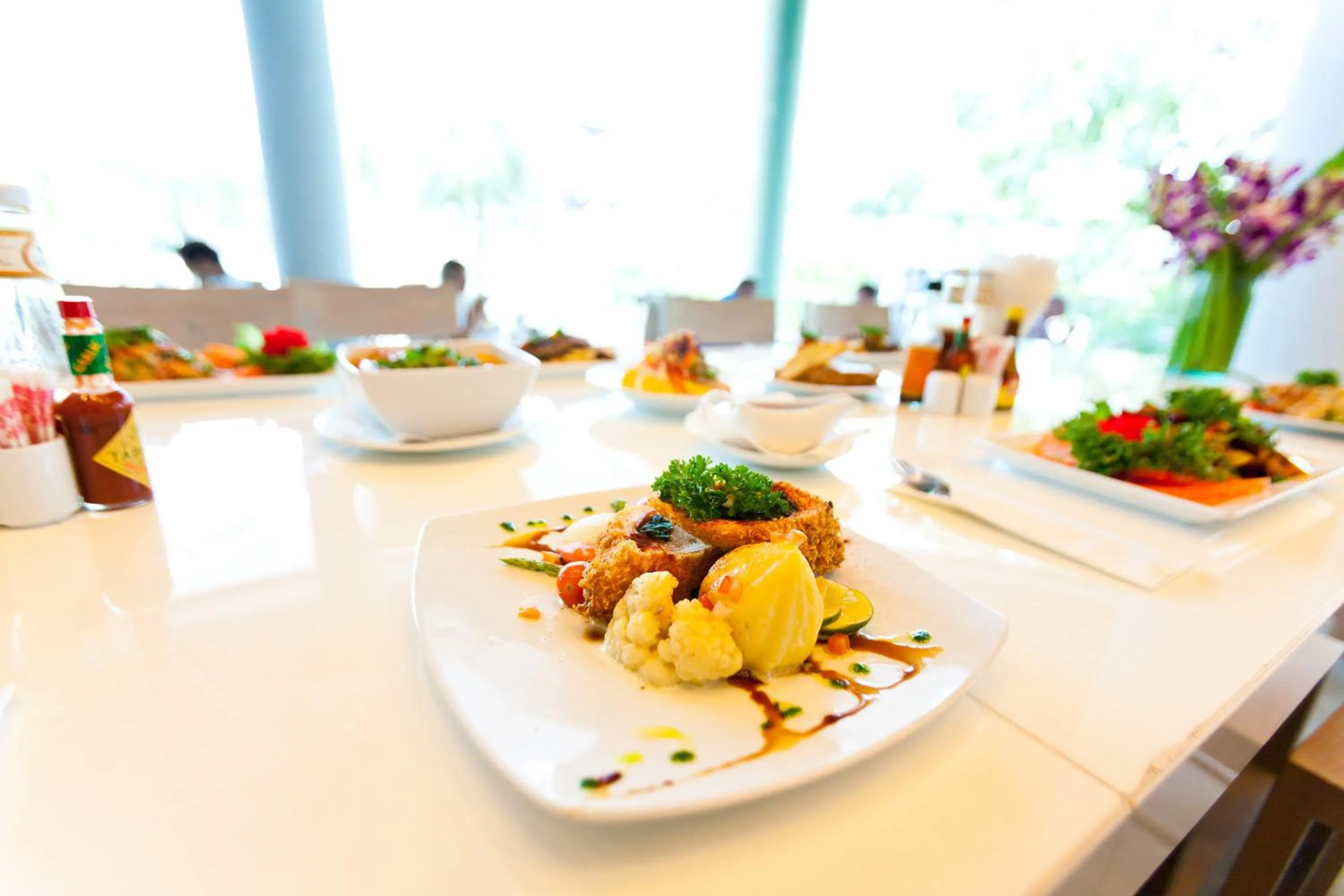 Restaurant/places to eat in Ramaburin Resort Patong - SHA Extra Plus