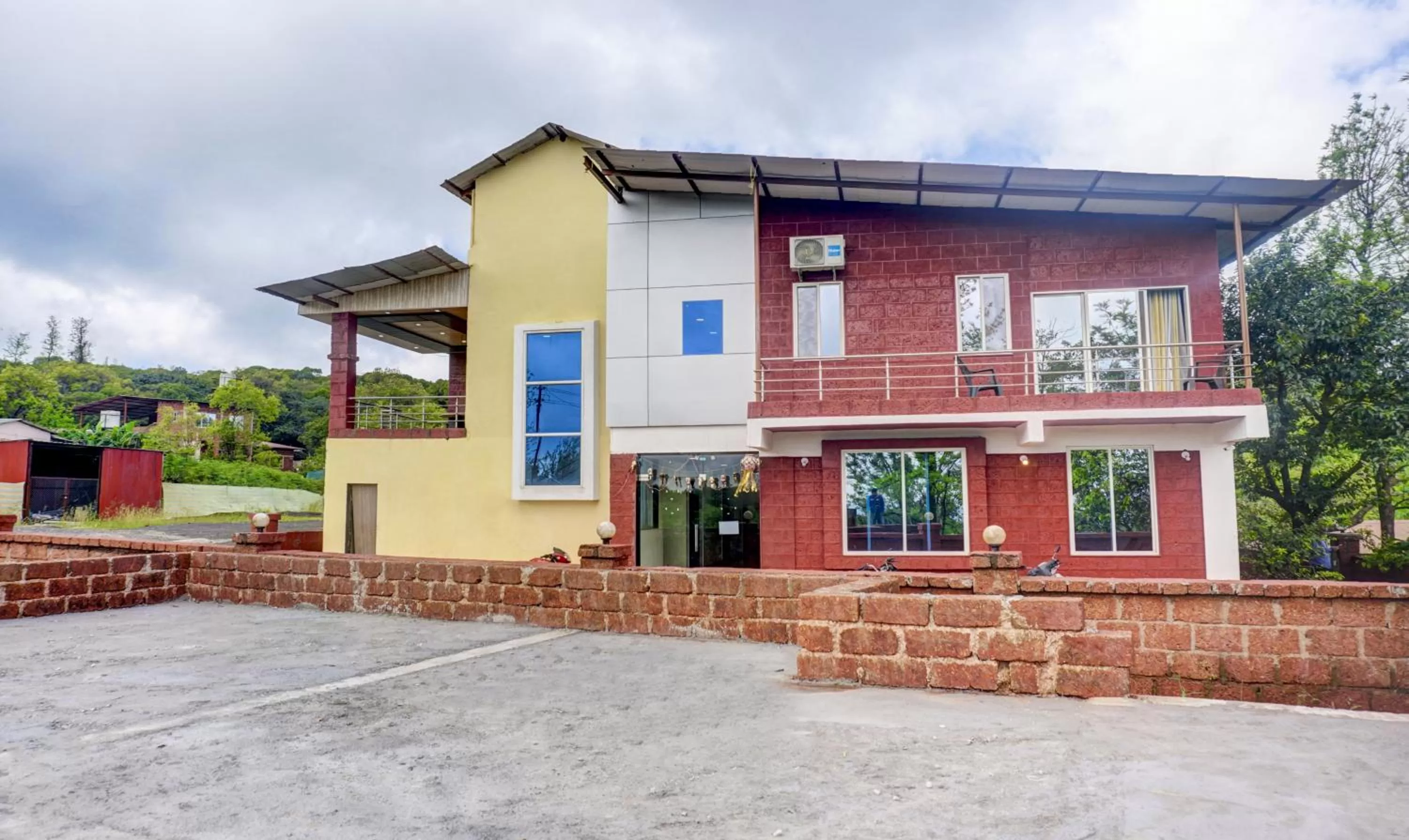 Property building in Treebo Balaji Excellency with Pool & Spa