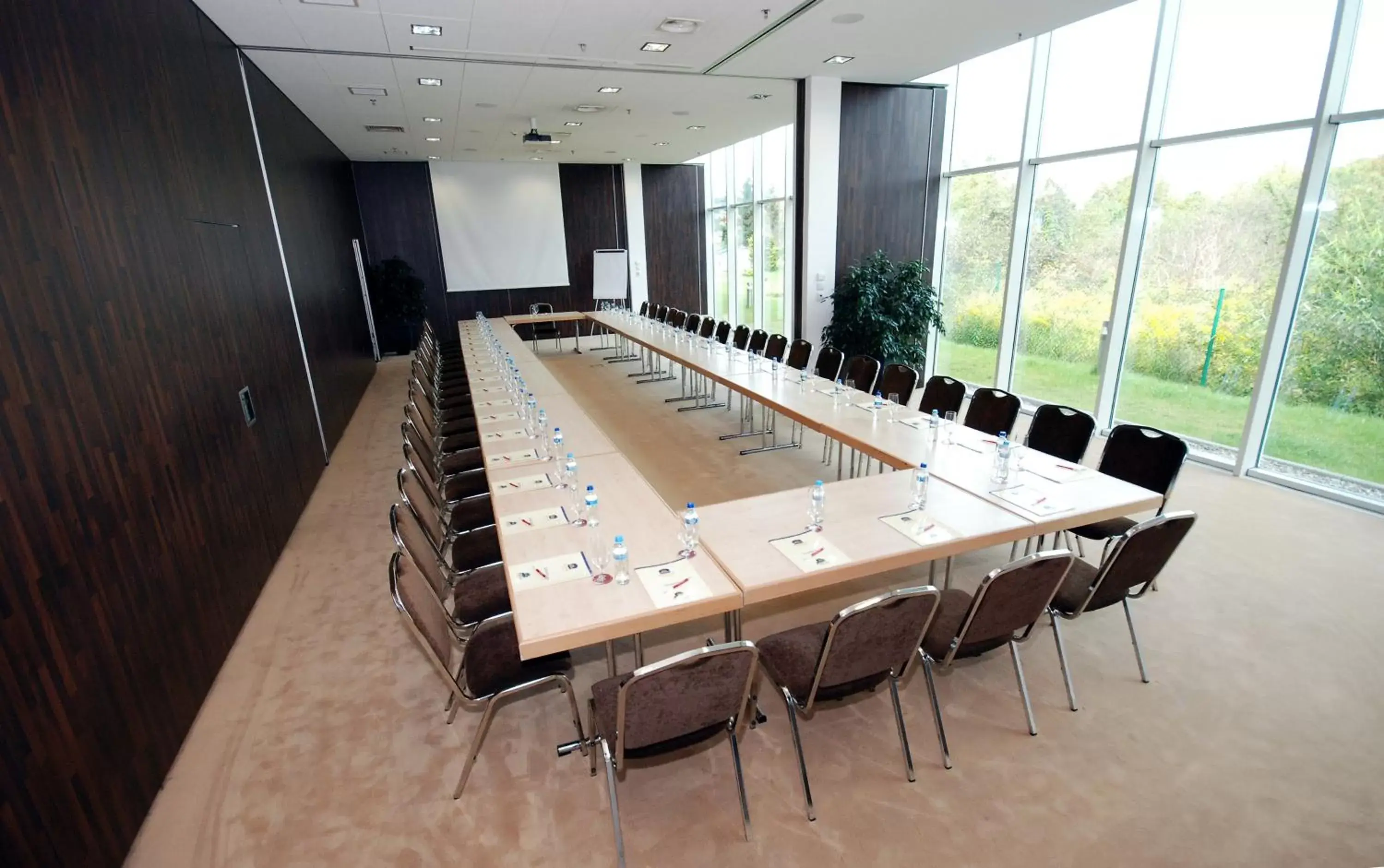 Business facilities in Premier Kraków Hotel