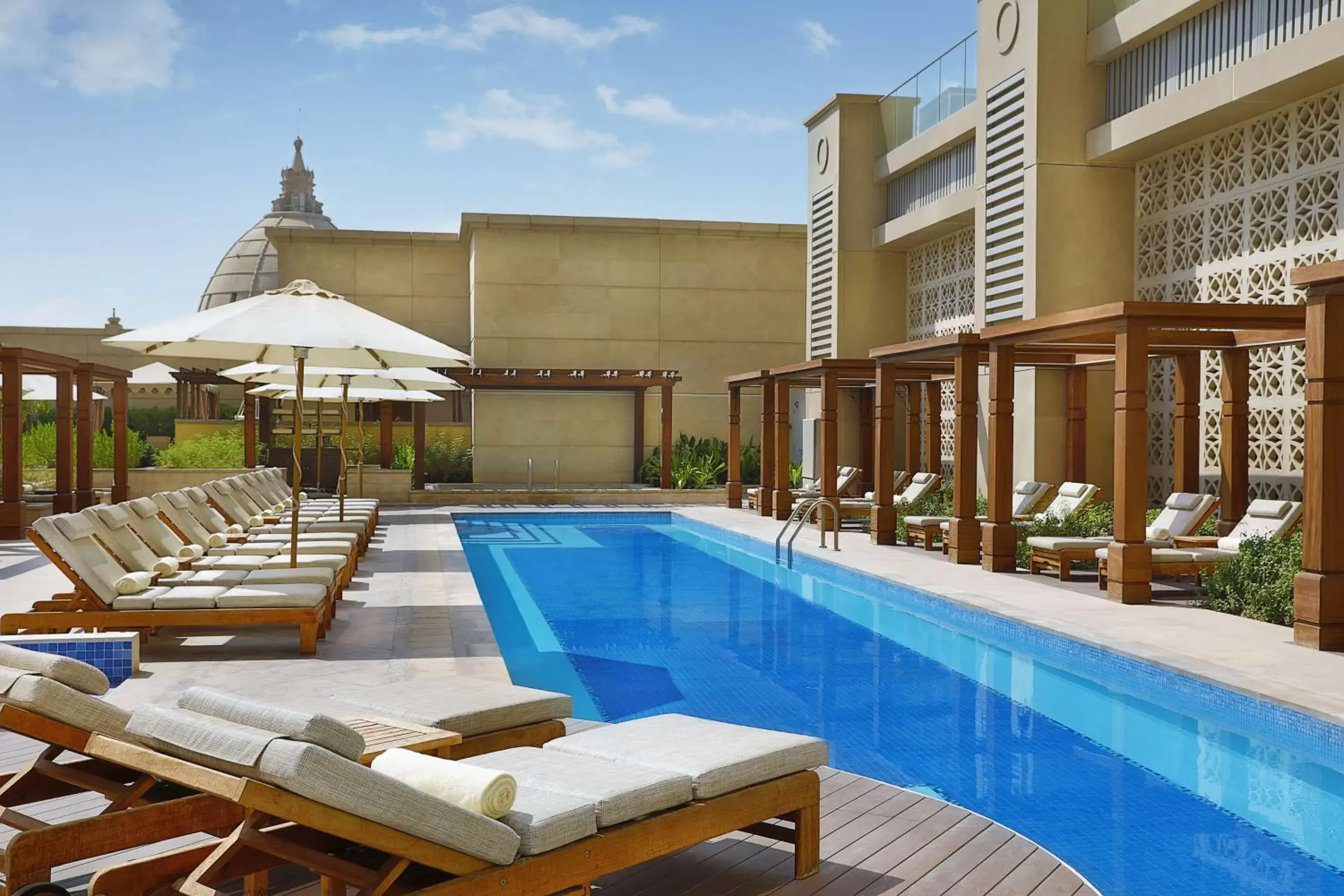 Pool view, Swimming Pool in Hilton Dubai Al Habtoor City