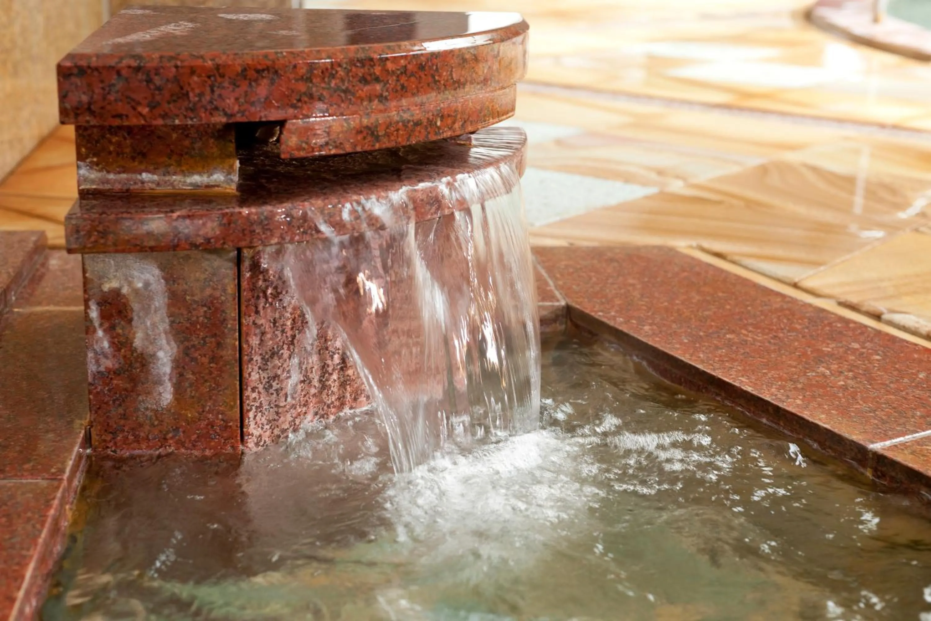 Hot Spring Bath in Yumoto Noboribetsu