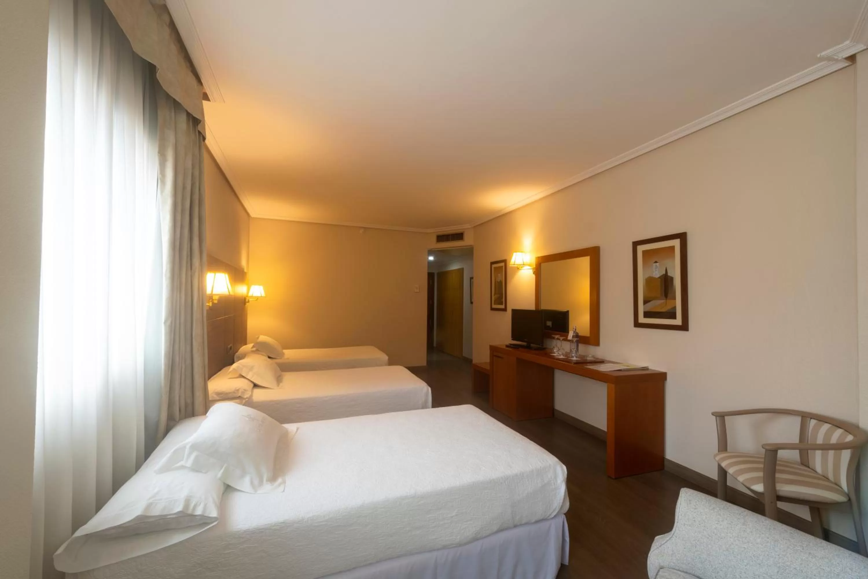 Photo of the whole room, Bed in Galicia Palace