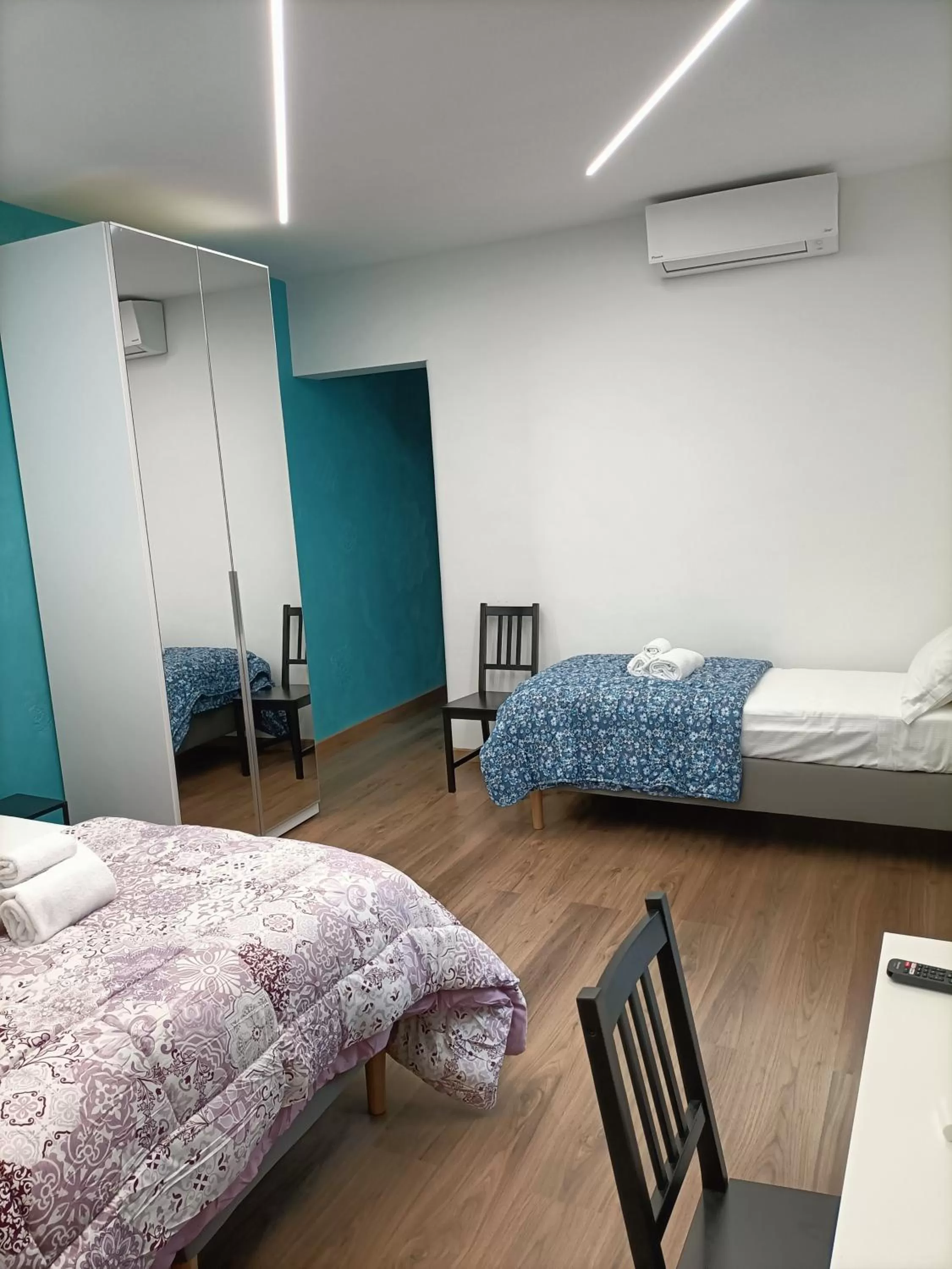 Photo of the whole room, Bed in Luxury B&B Iolanda