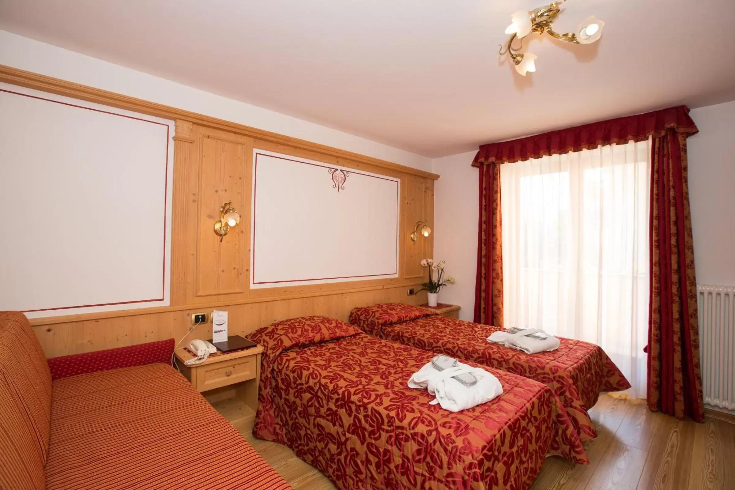 Photo of the whole room, Room Photo in Hotel Cristina