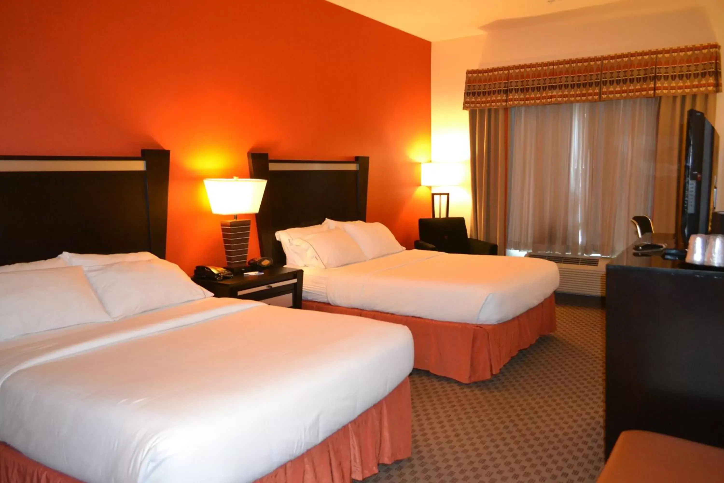 Photo of the whole room, Bed in Holiday Inn Express Hotel and Suites - Odessa, an IHG Hotel