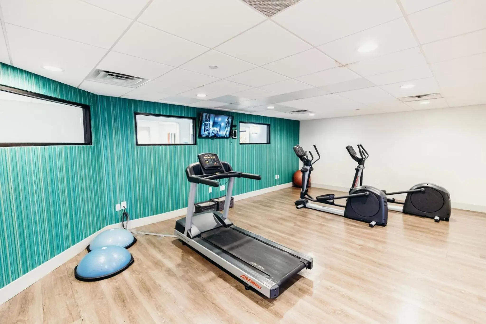 Fitness centre/facilities, Fitness Center/Facilities in Holiday Inn Express Atlanta - Northeast I-85 - Clairmont Road, an IHG Hotel