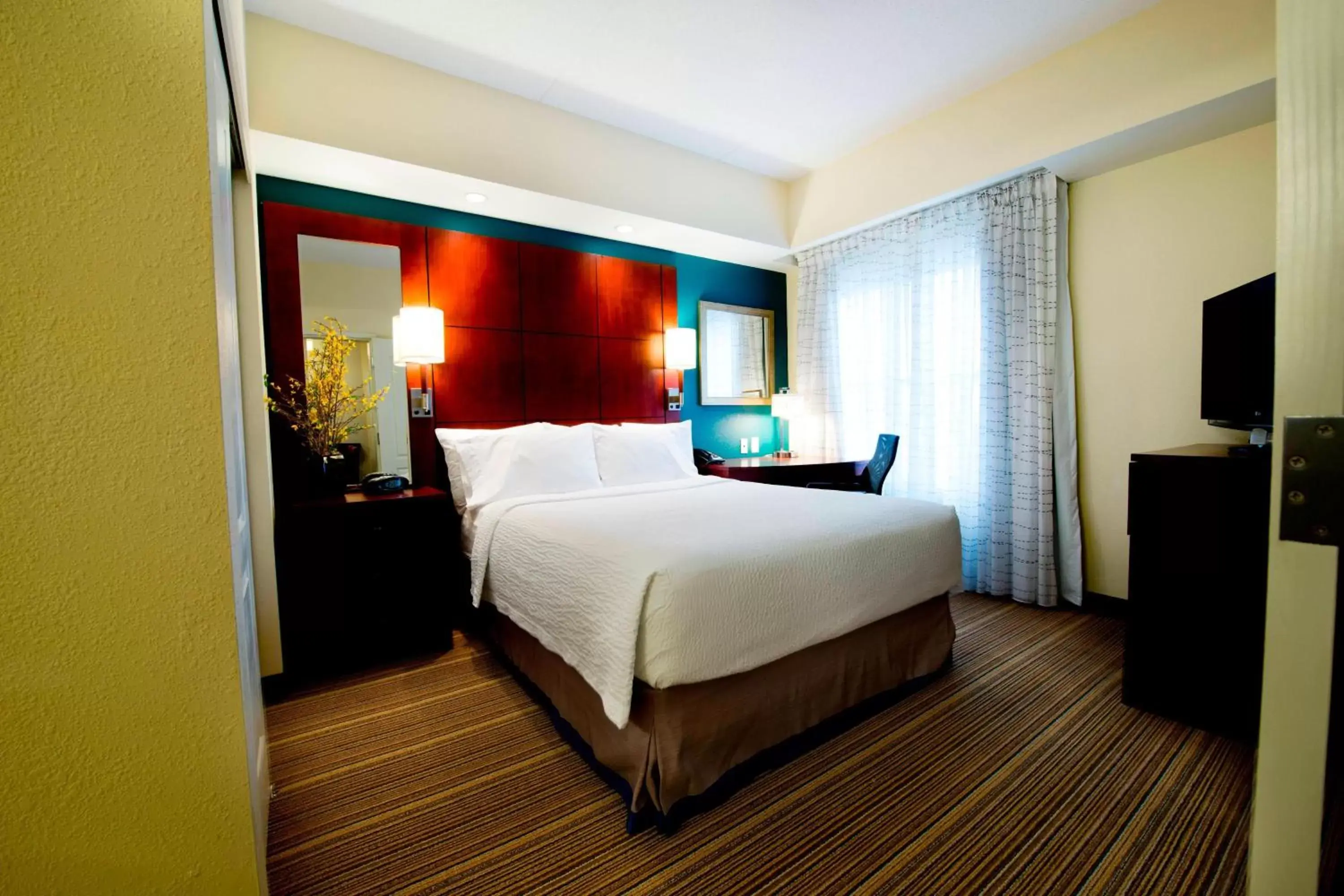 Bedroom, Bed in Residence Inn by Marriott Toronto Vaughan