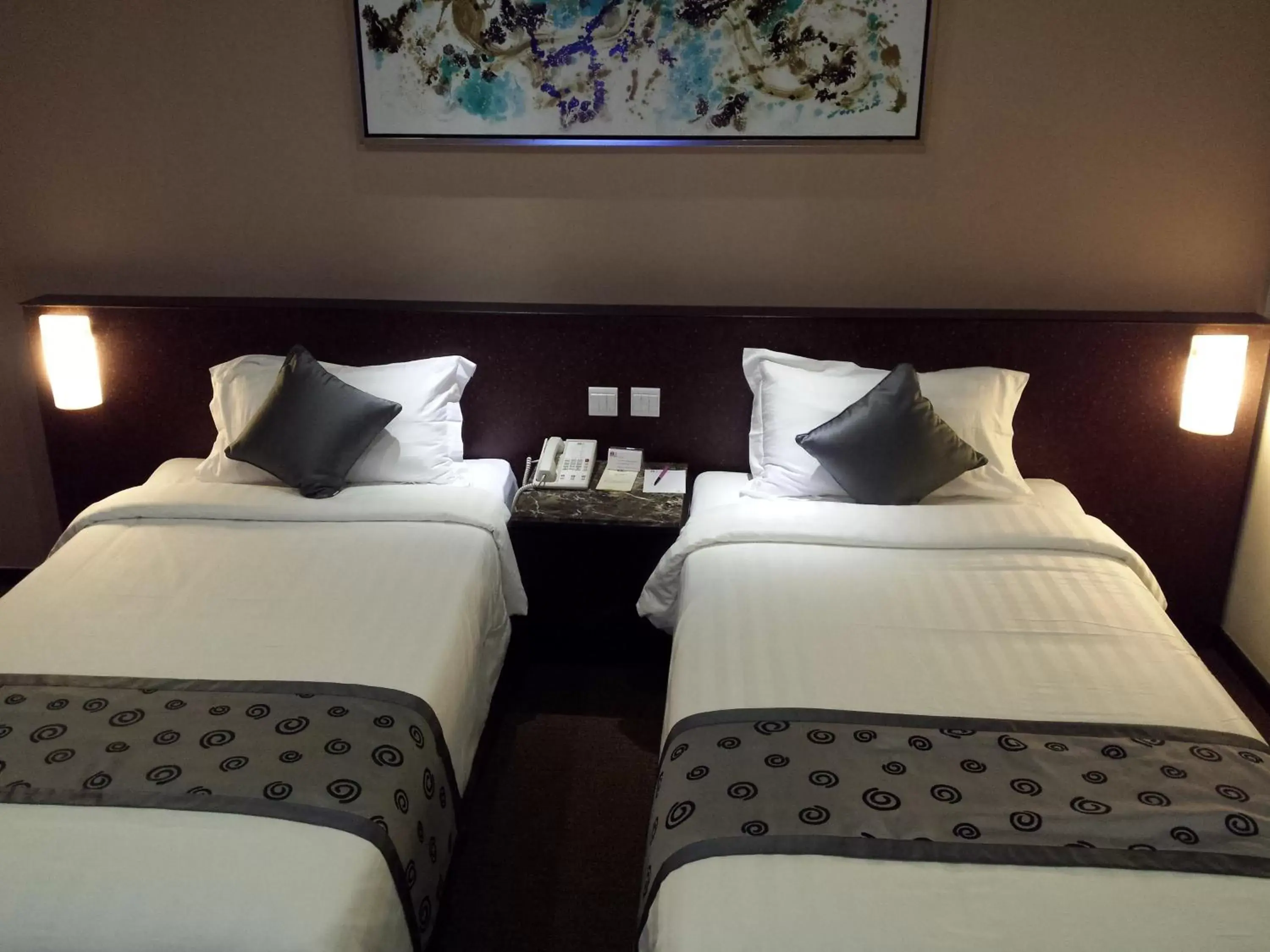 Bedroom, Bed in Hotel Royal