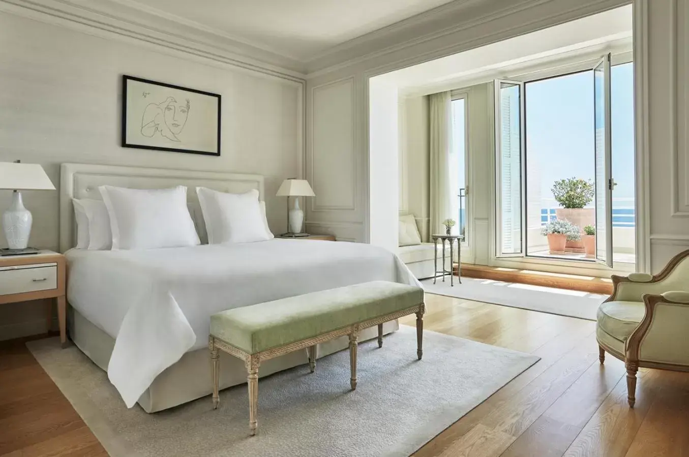 Bedroom, Bed in Grand-Hôtel du Cap-Ferrat, A Four Seasons Hotel