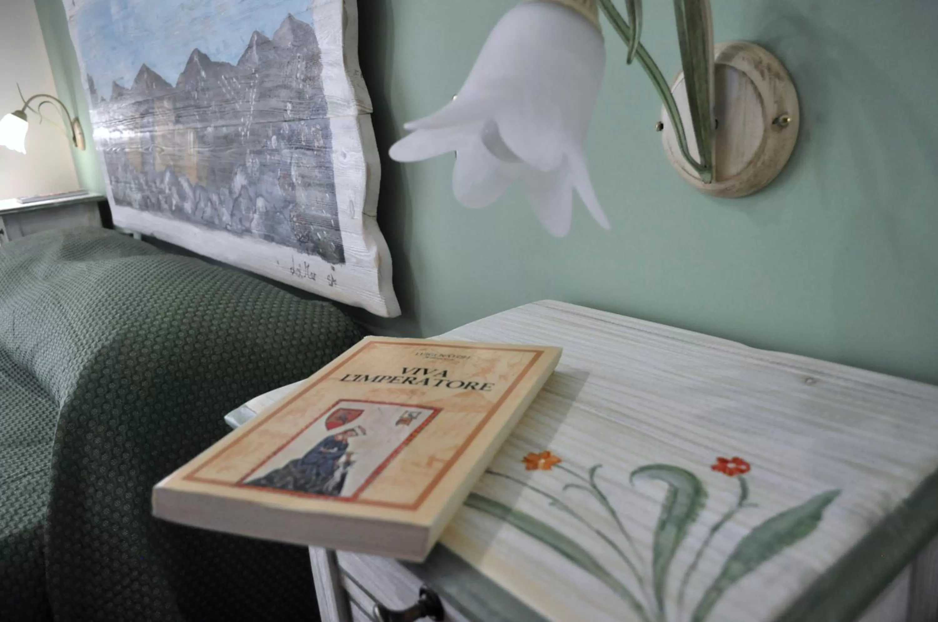 Decorative detail in Stupor Mundi Bed and Breakfast