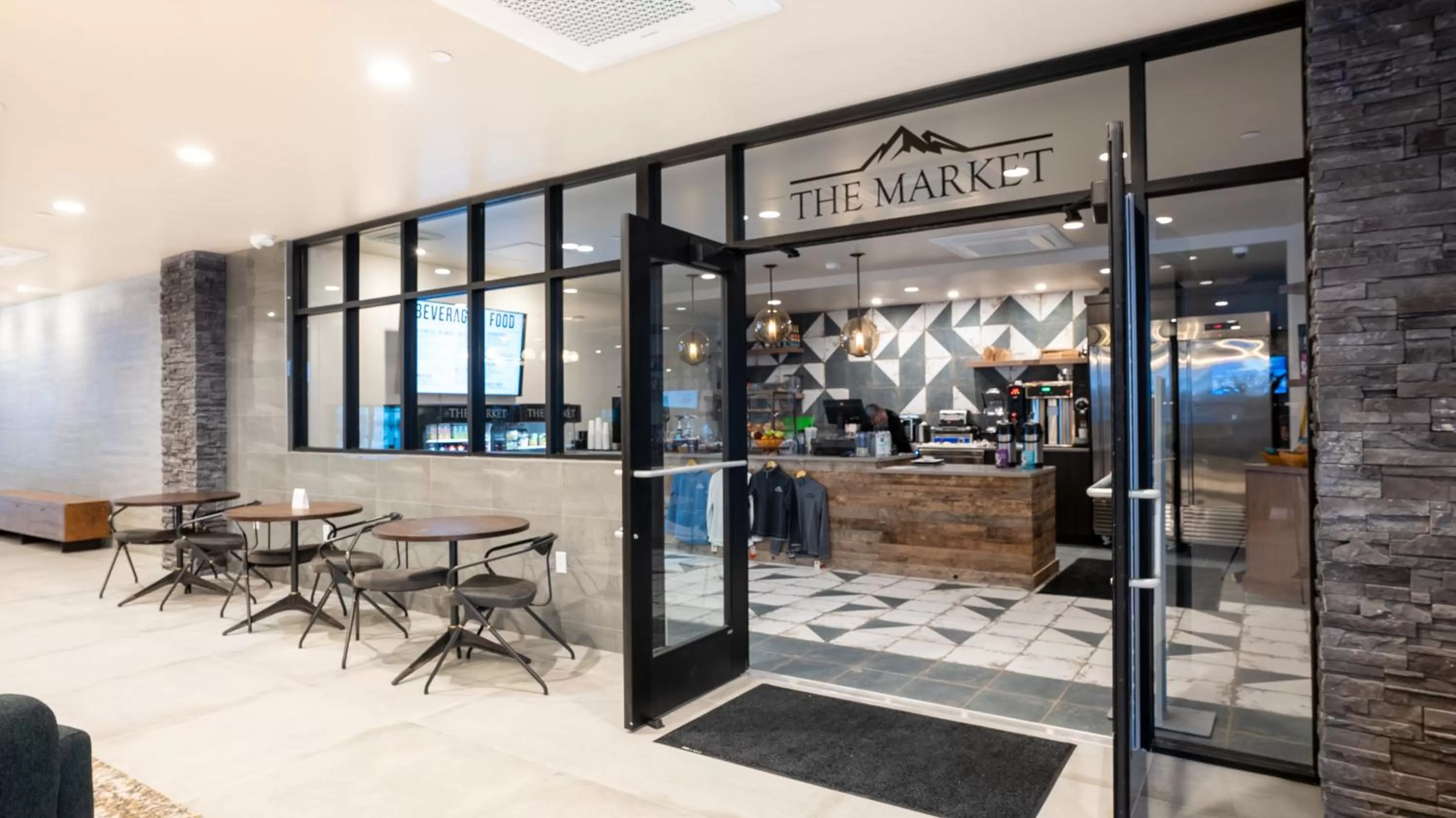 On-site shops in Black Rock Mountain Resort