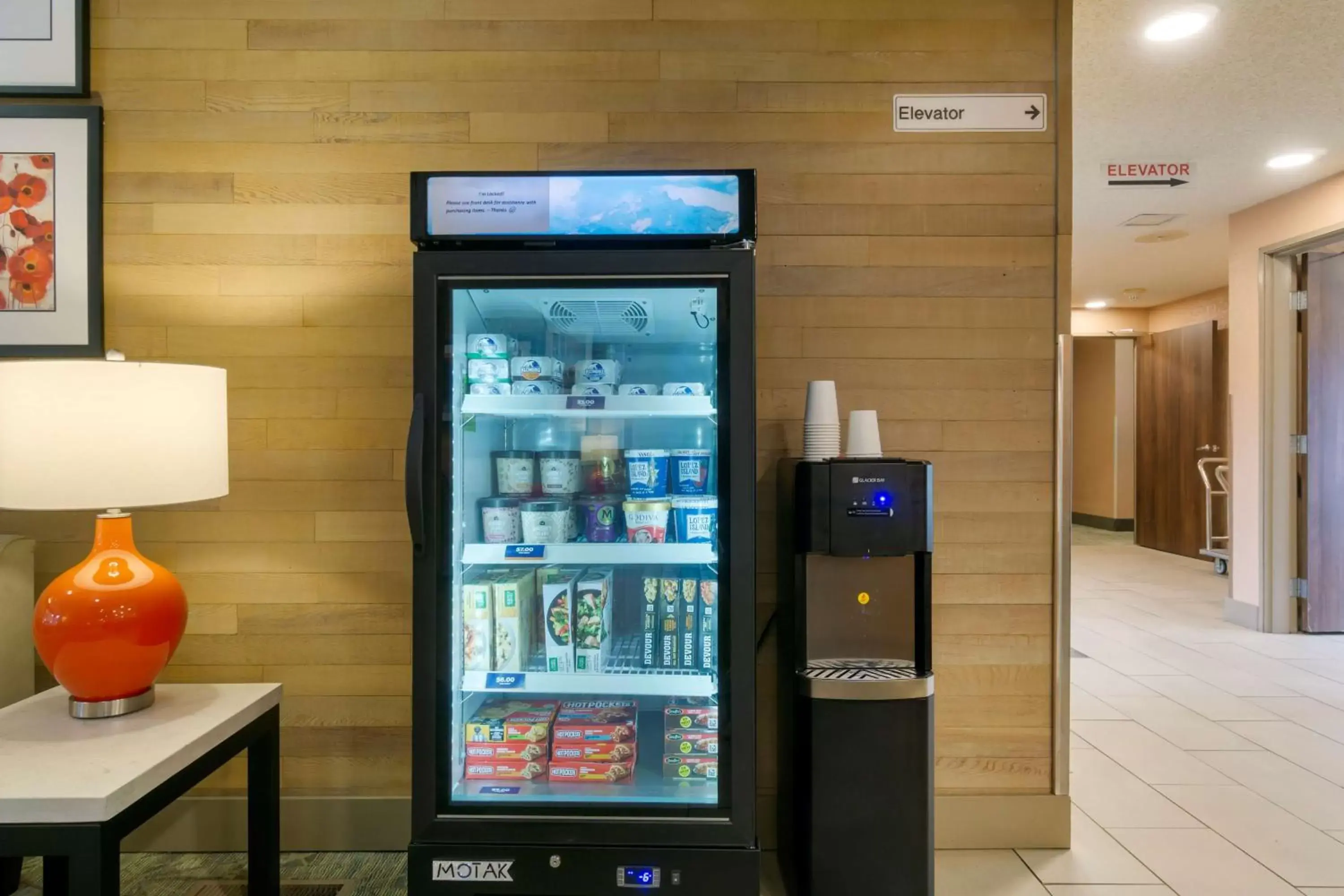 Lobby or reception in Best Western Plus Oak Harbor Hotel and Conference Center