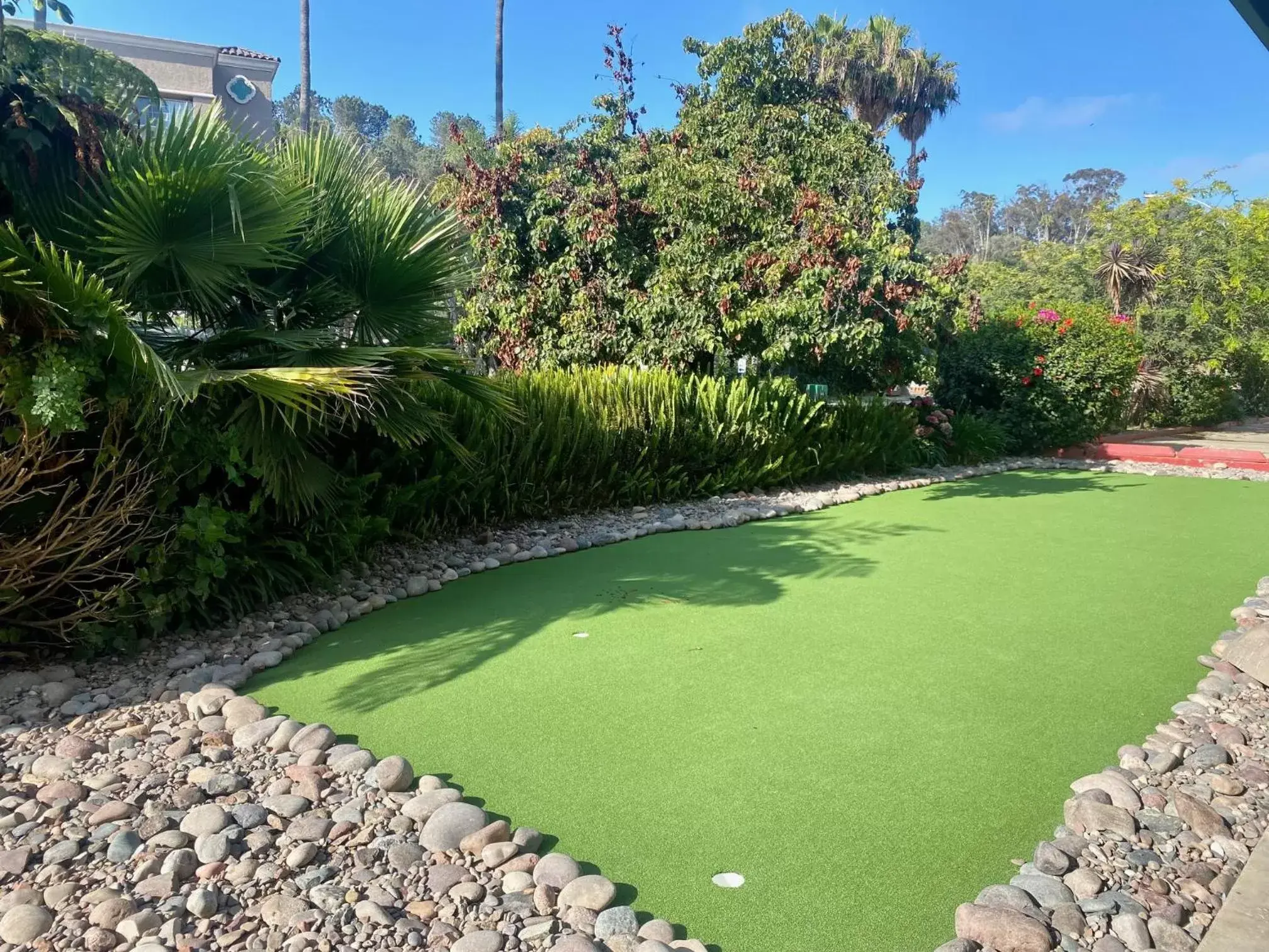 Garden in Riverleaf Inn Mission Valley