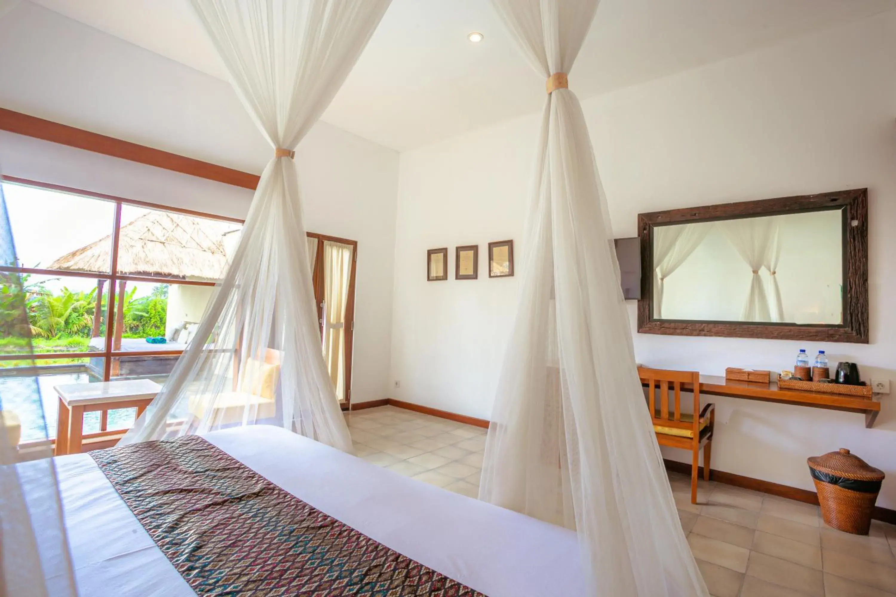 Photo of the whole room, Bed in Alam Puisi Villa Ubud