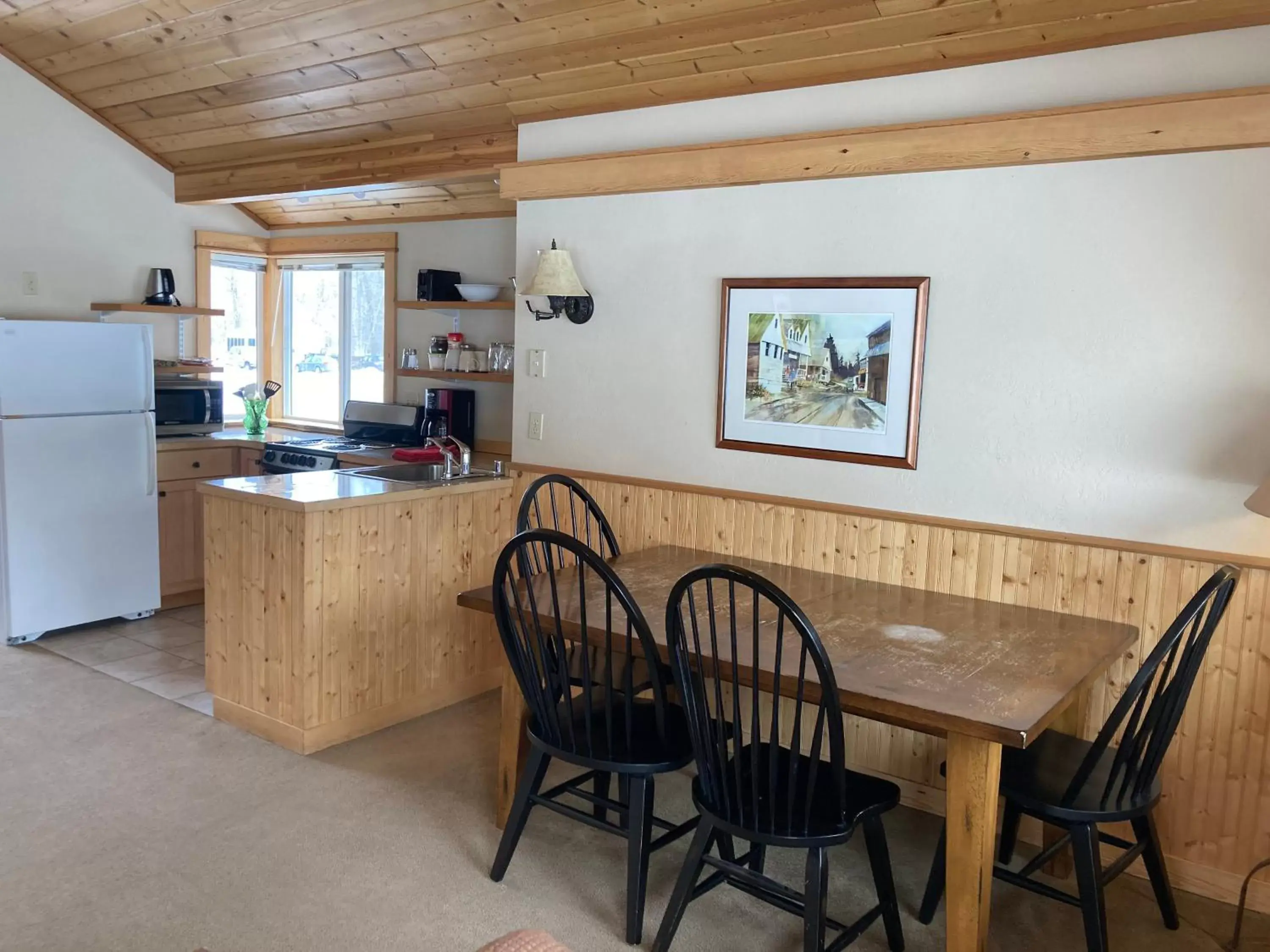 Winter, Dining Area in River Run Inn