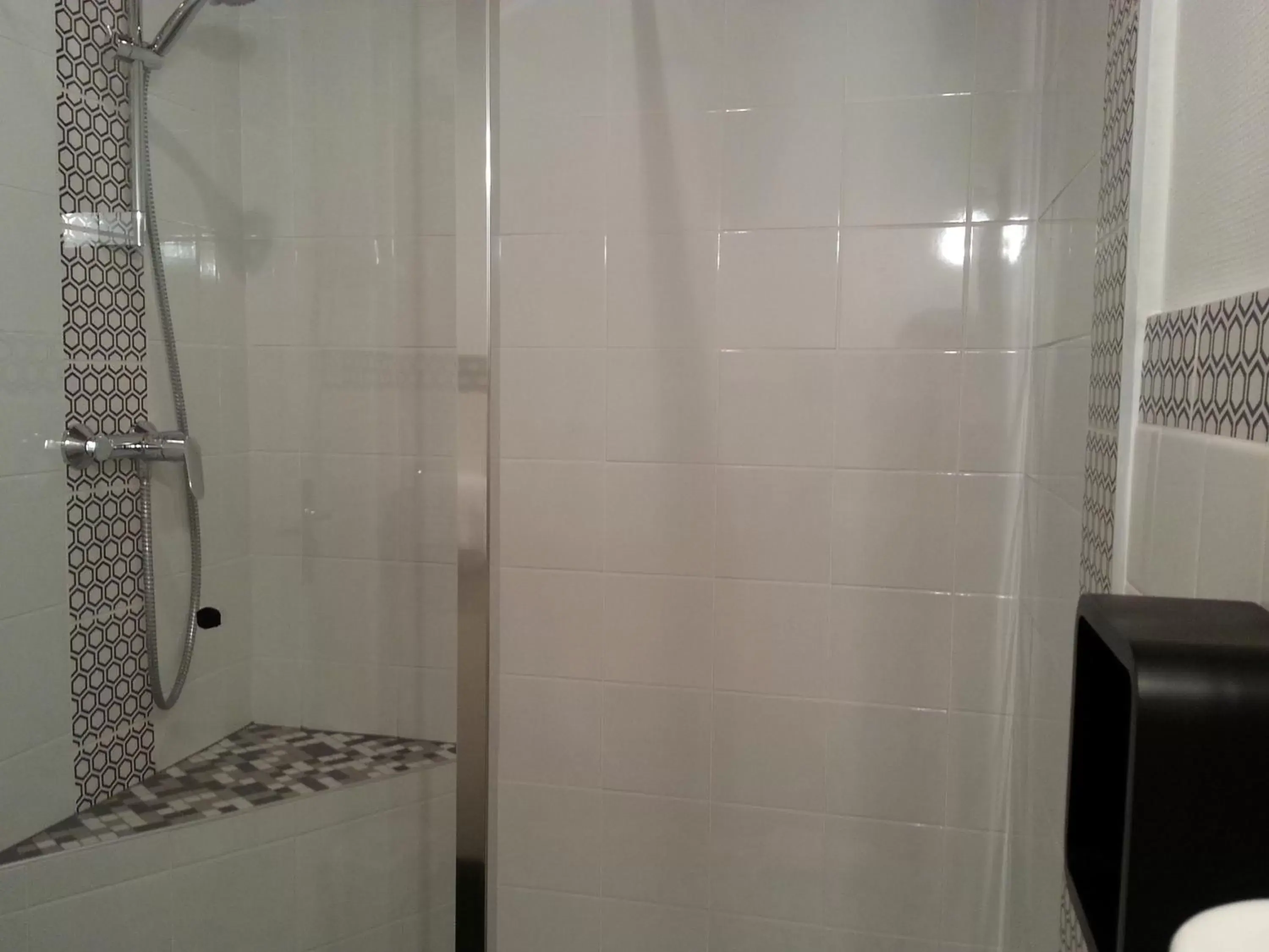 Shower, Bathroom in Les Jardins du Forez