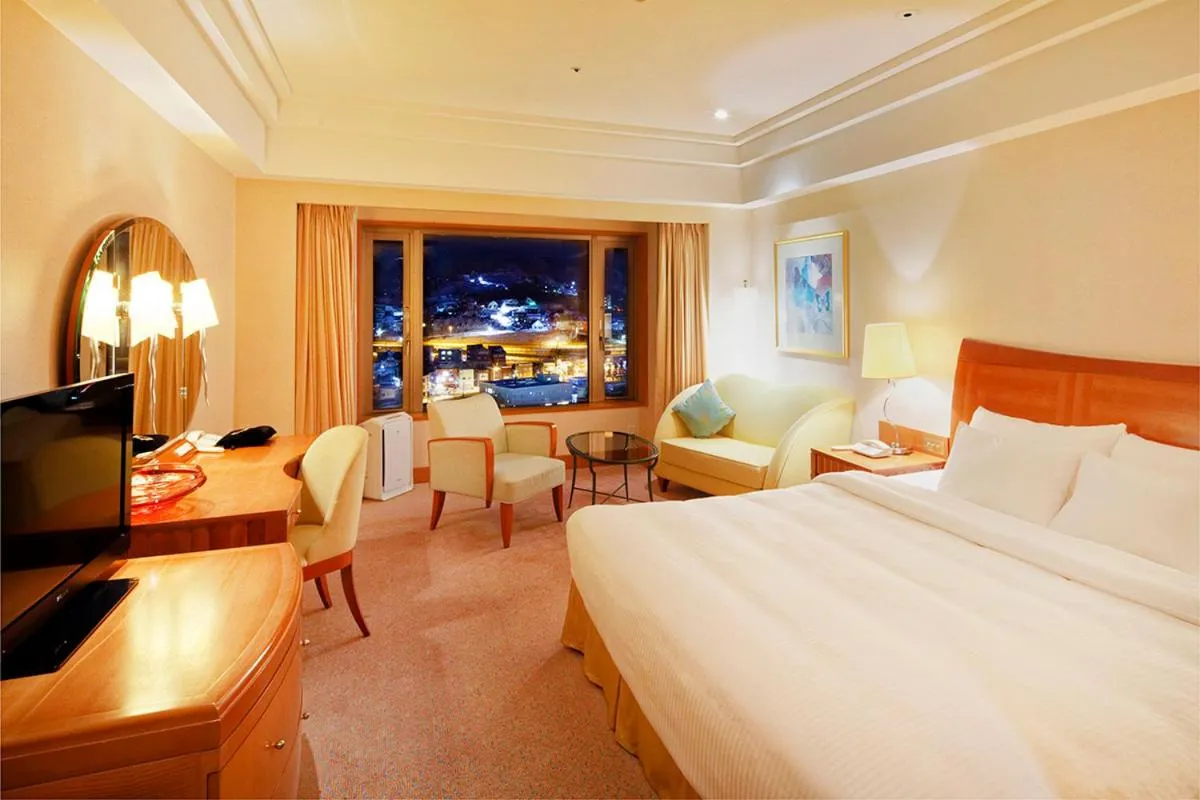 Photo of the whole room, Bed in Grand Park Otaru