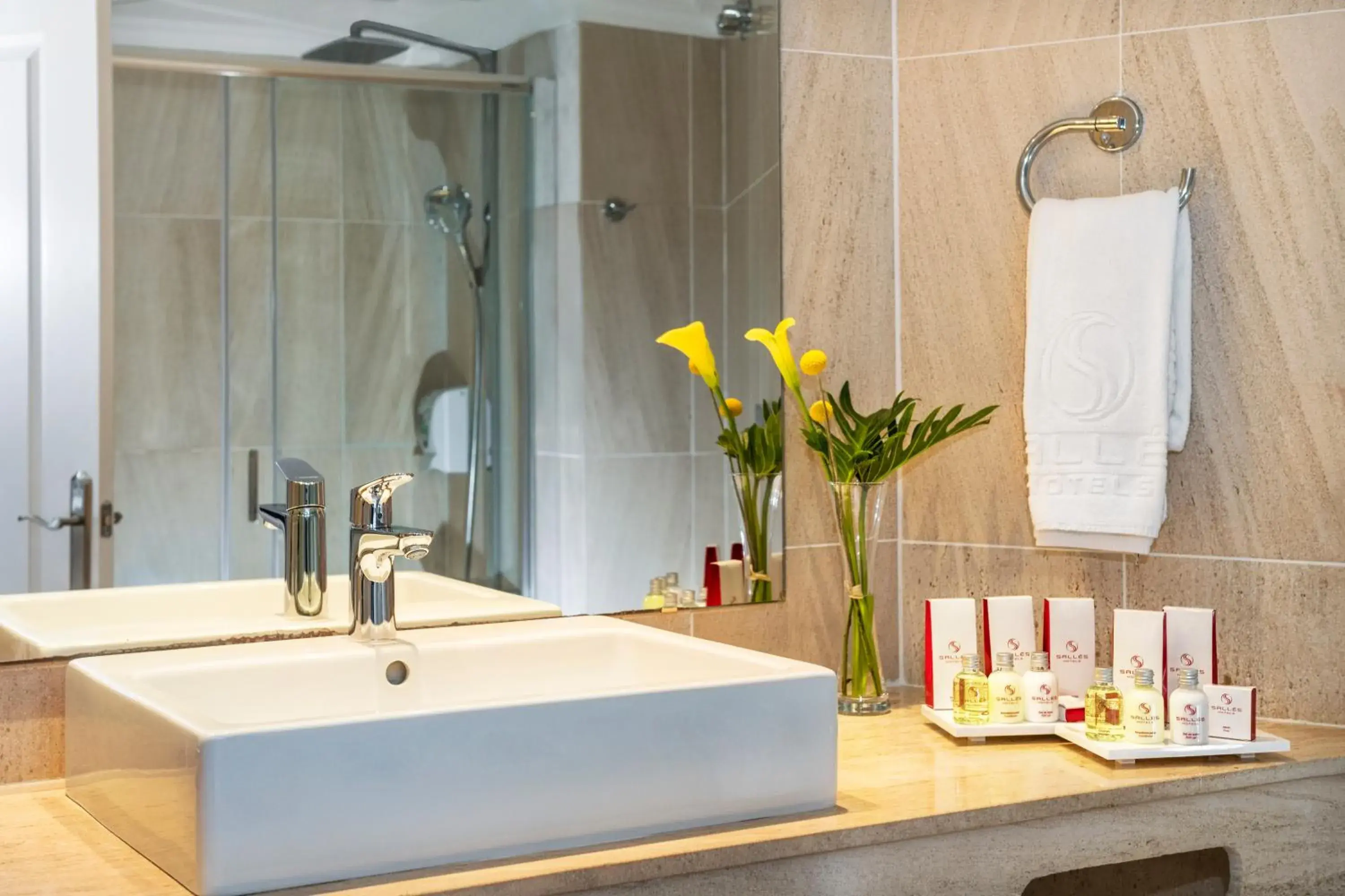 Bathroom in Salles Hotels Marina Portals