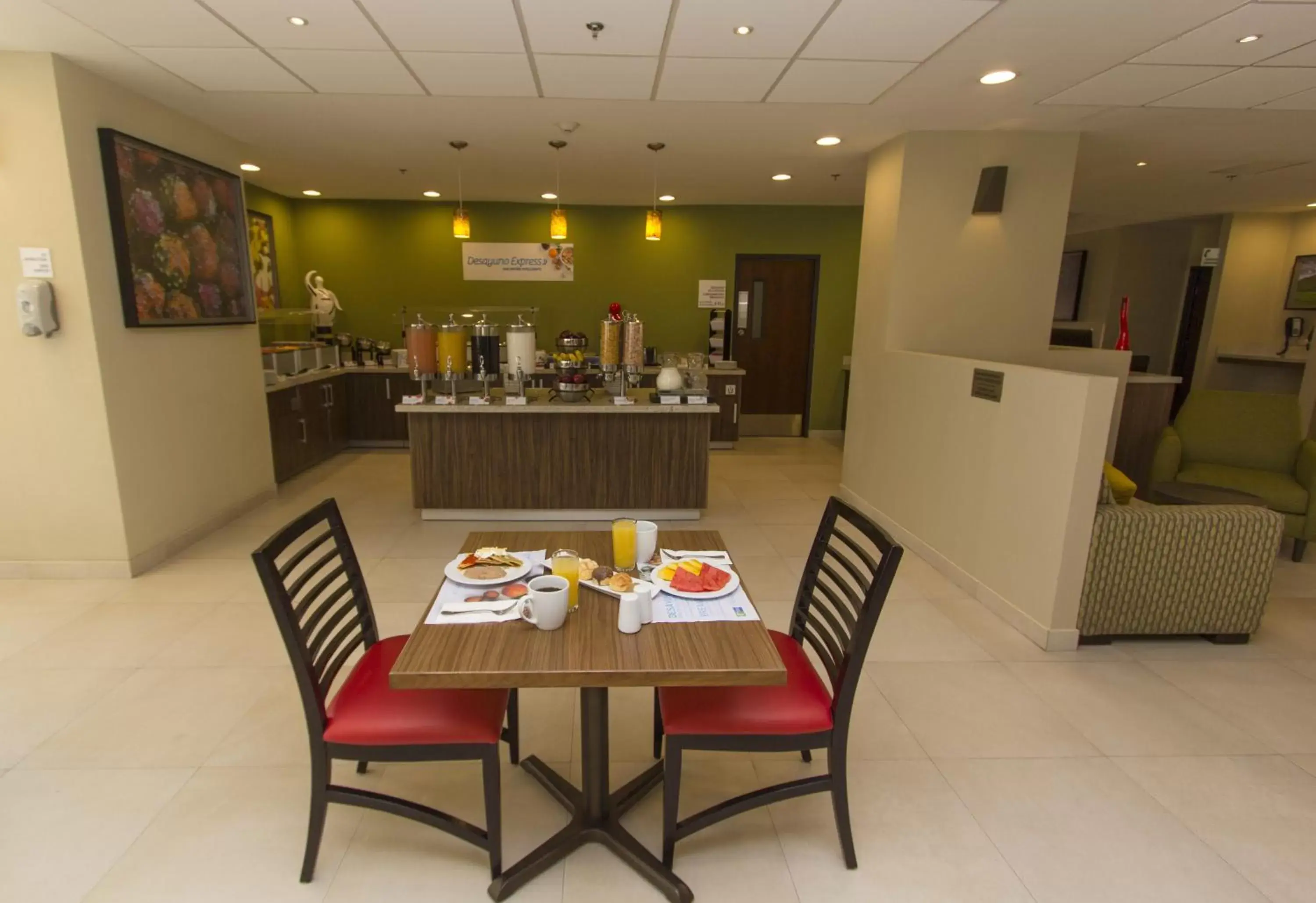 Breakfast, Restaurant/Places to Eat in Holiday Inn Express Guadalajara Aeropuerto, an IHG Hotel