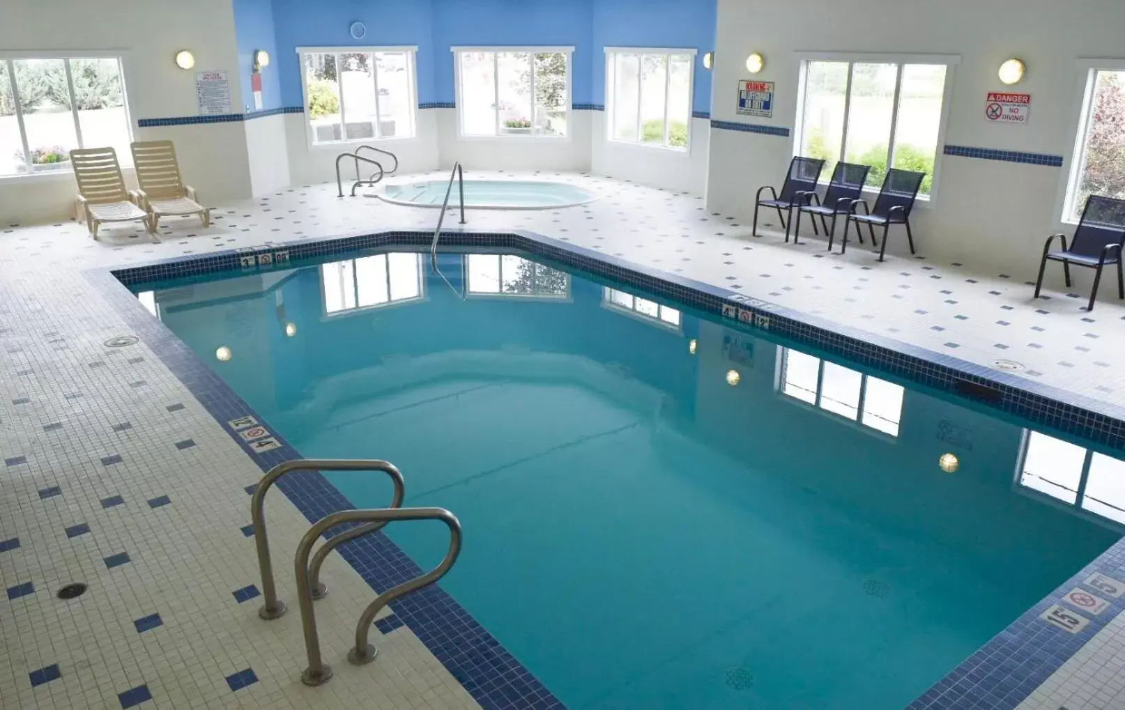 Swimming Pool in Ramada Limited Golden