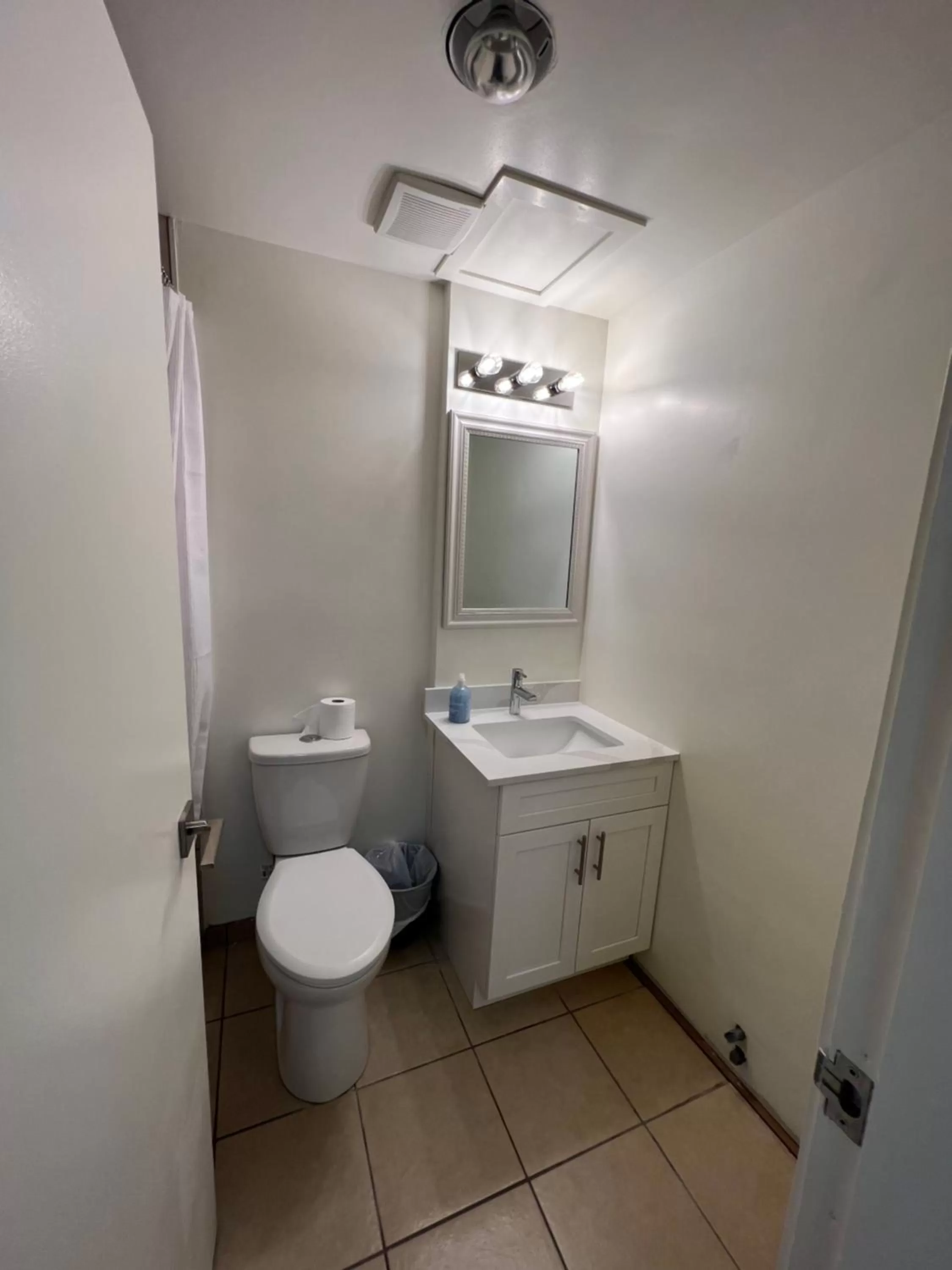 Toilet in Destination Inn Cache Creek