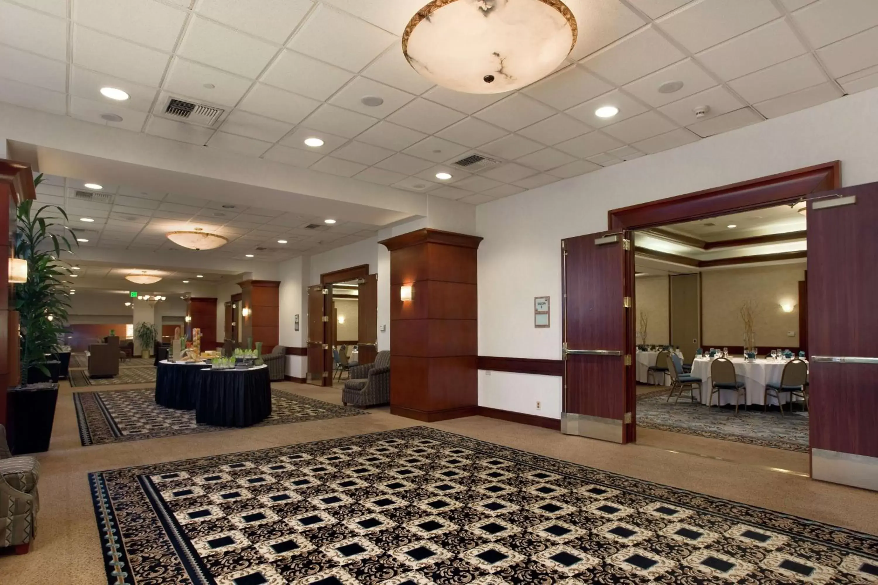 Meeting/conference room in Hilton Woodland Hills/ Los Angeles