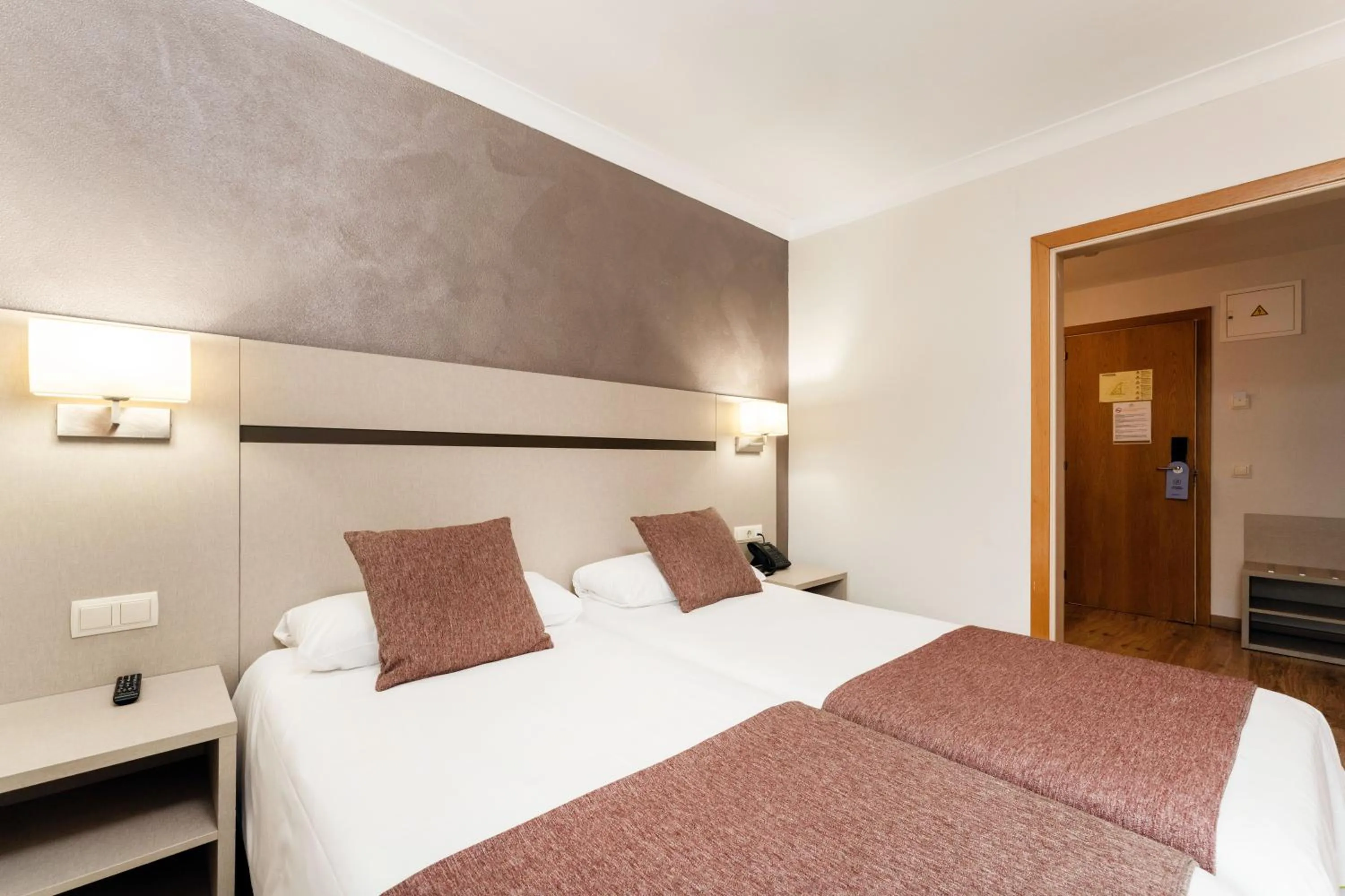 Bed in Hotel & Aparthotel Cosmos