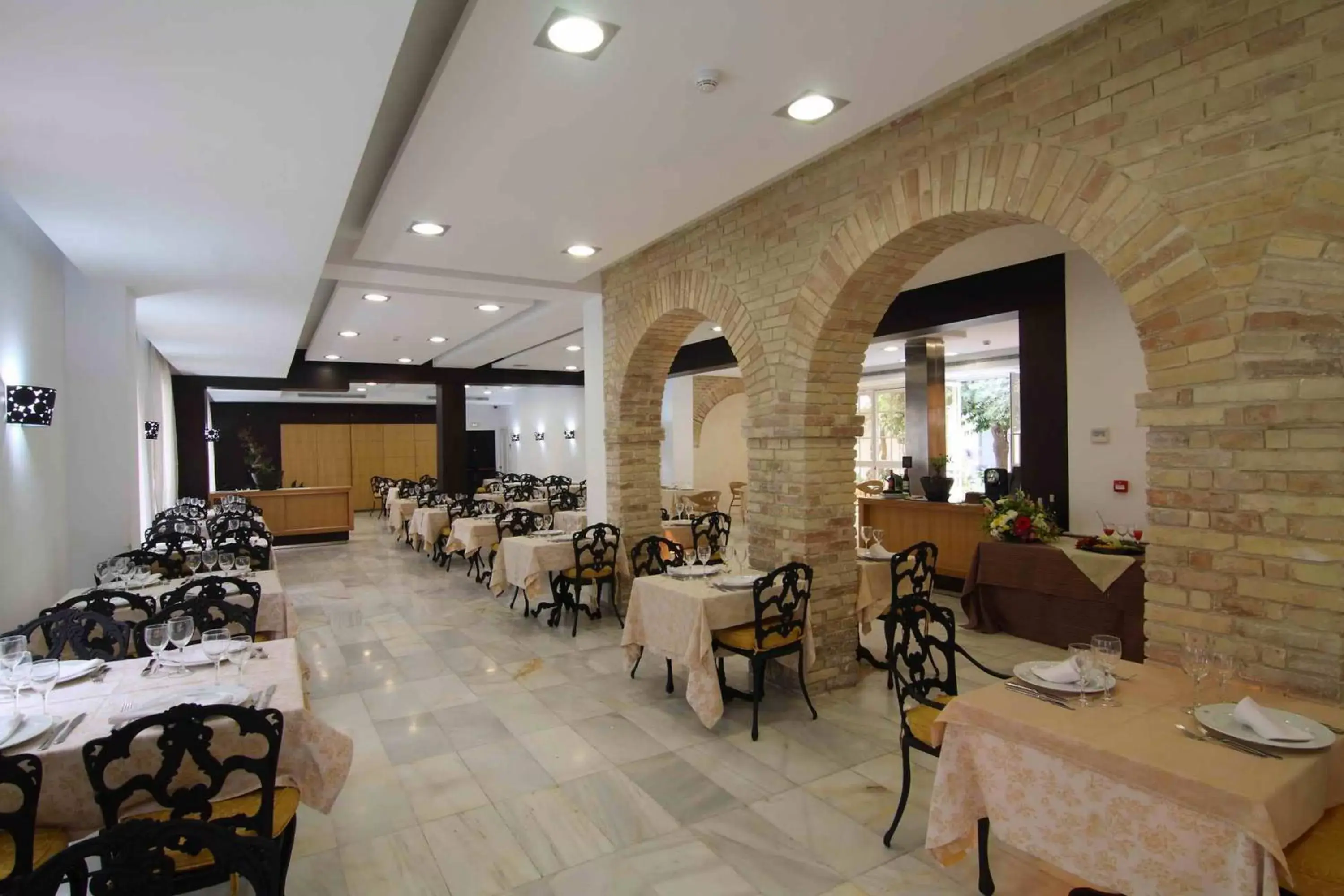 Restaurant/places to eat in Hotel San Gil Restaurant/places to eat in Hotel San Gil