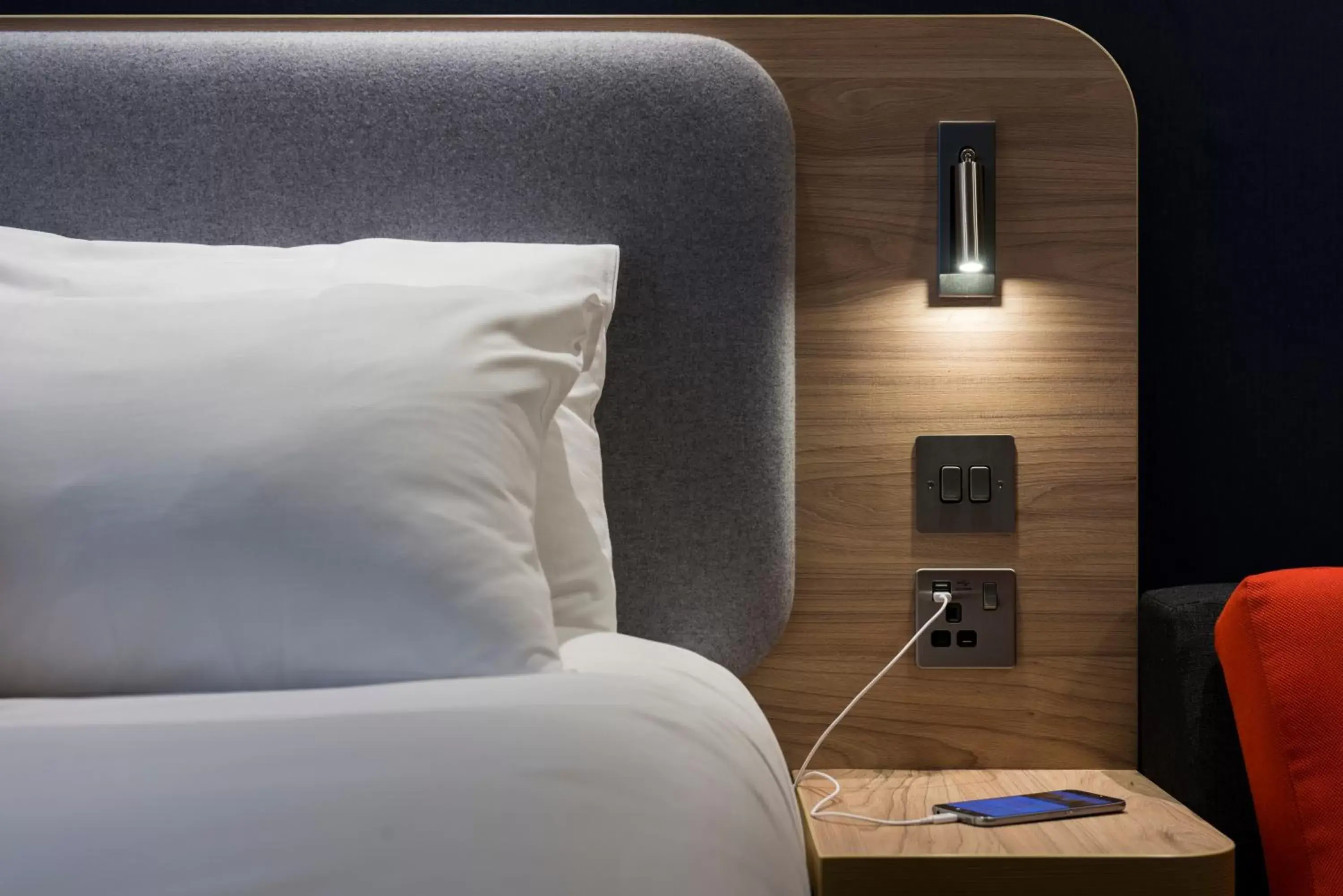 Bedroom, Bed in Holiday Inn Express - Fleet, an IHG Hotel