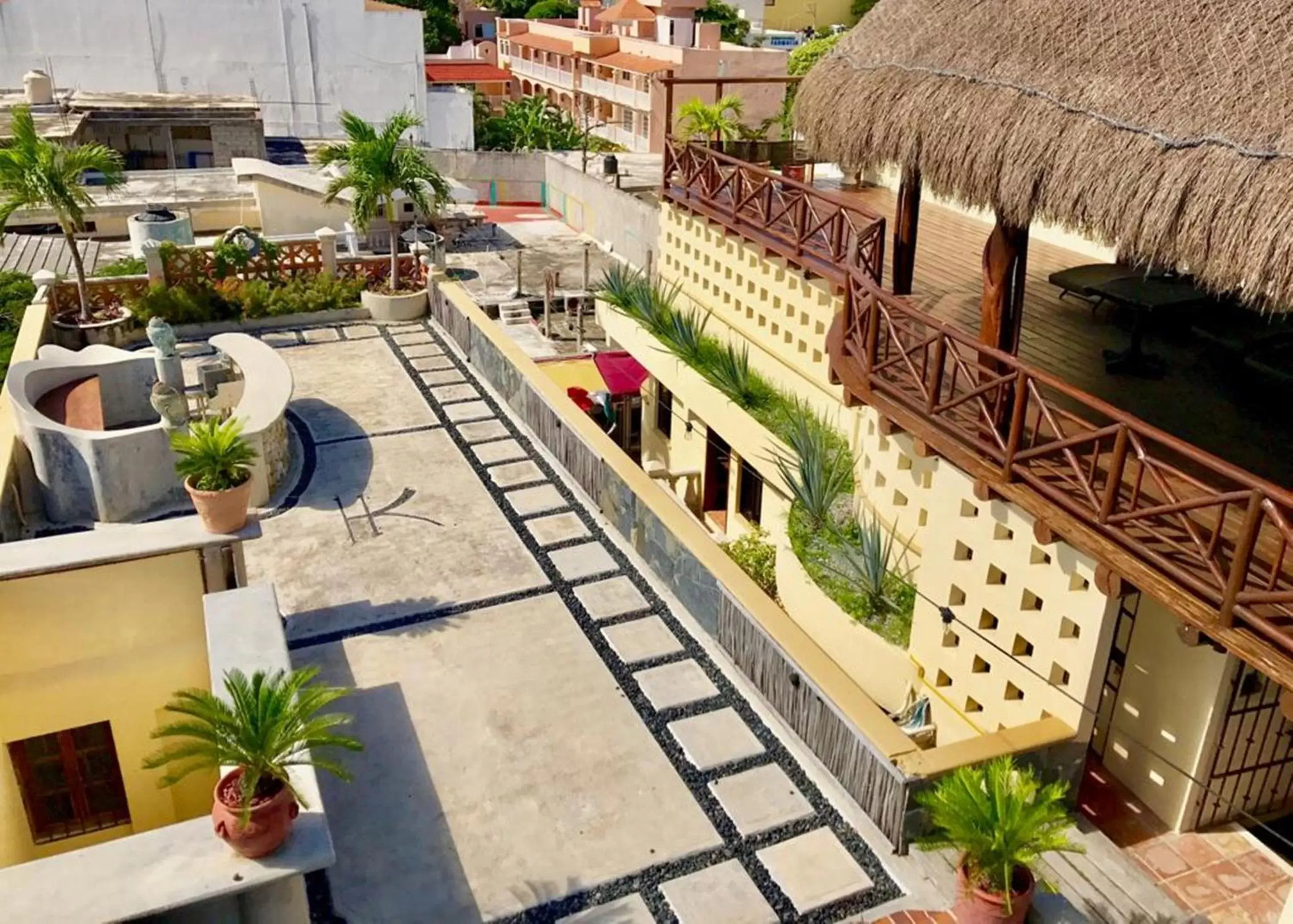 Balcony/Terrace, Pool View in Hotel Cielo